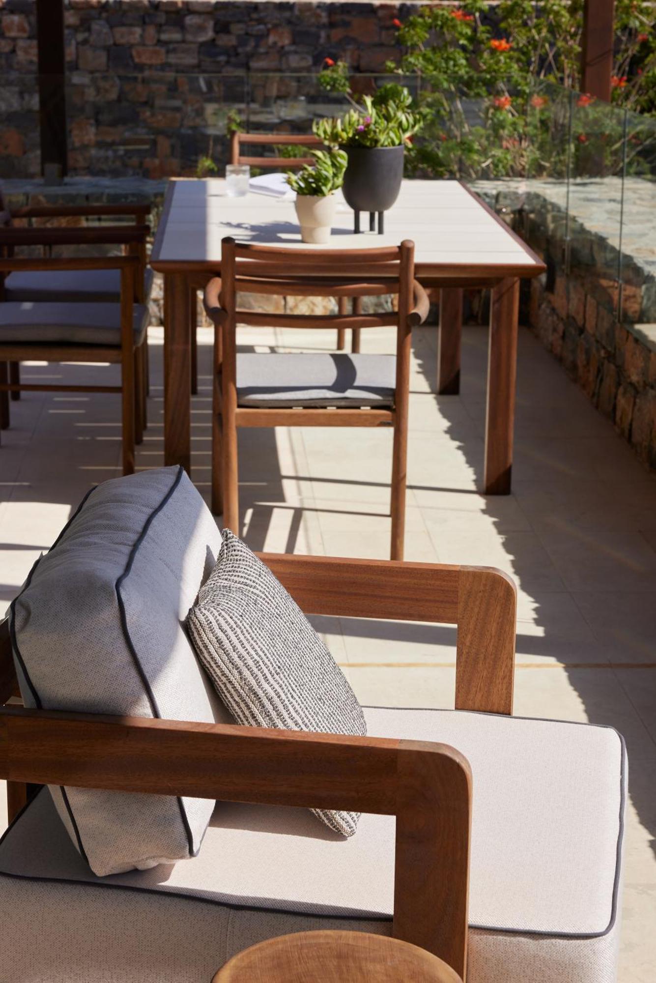 Resort Daios Cove 5*