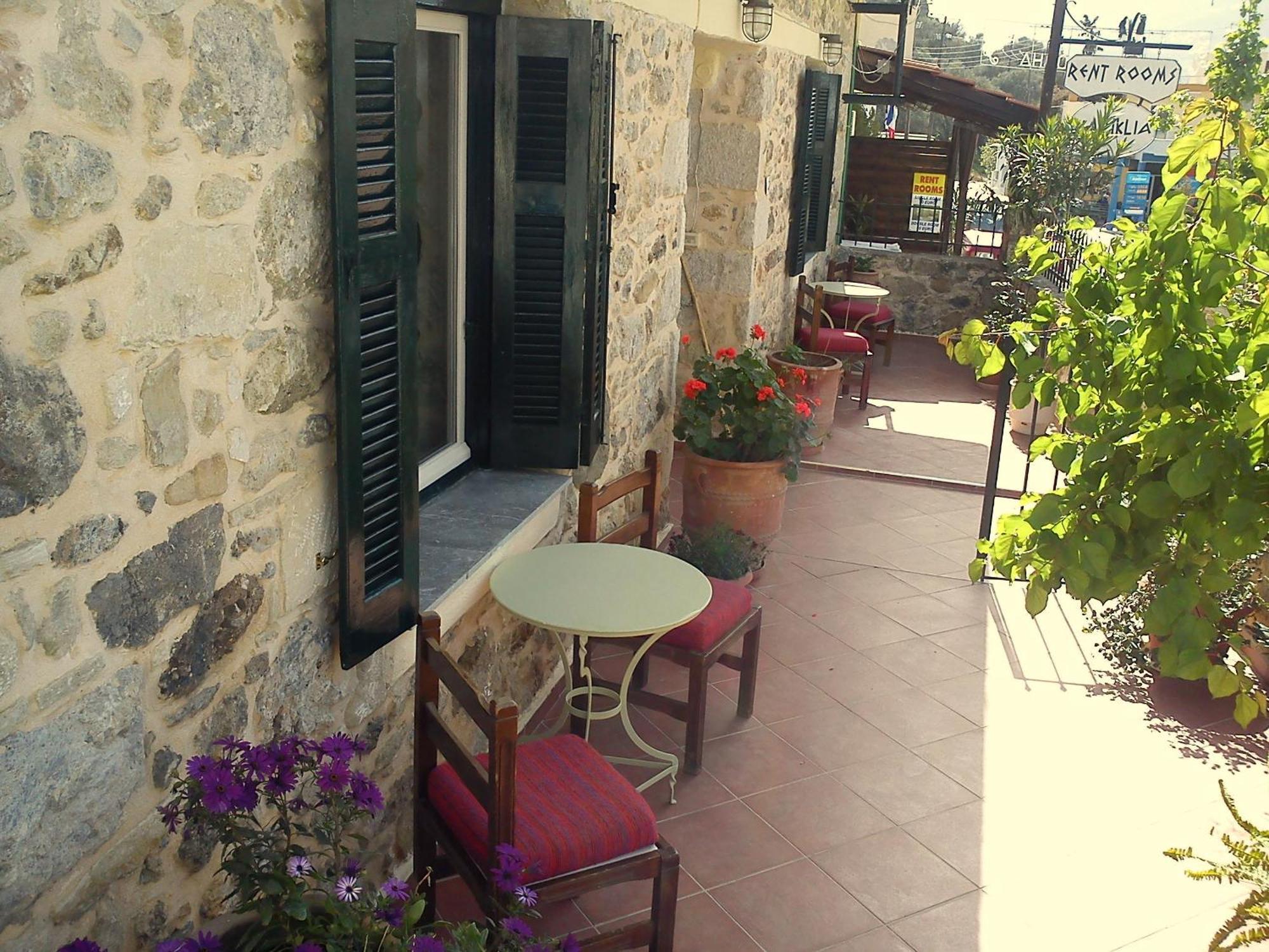 Hariklia Rent Guest house Zaros