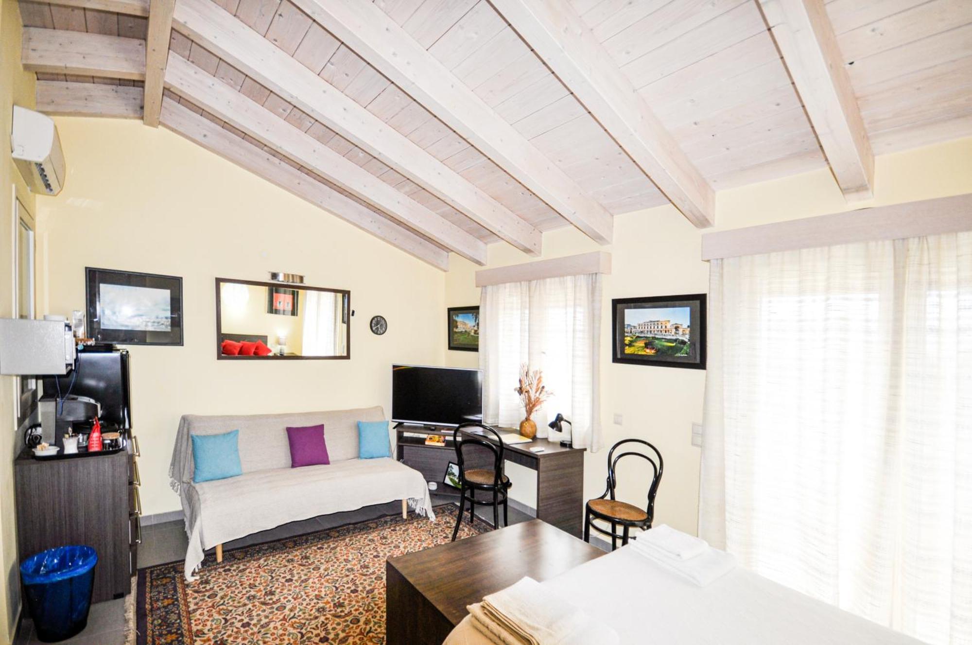 In Corfu Town Homestay