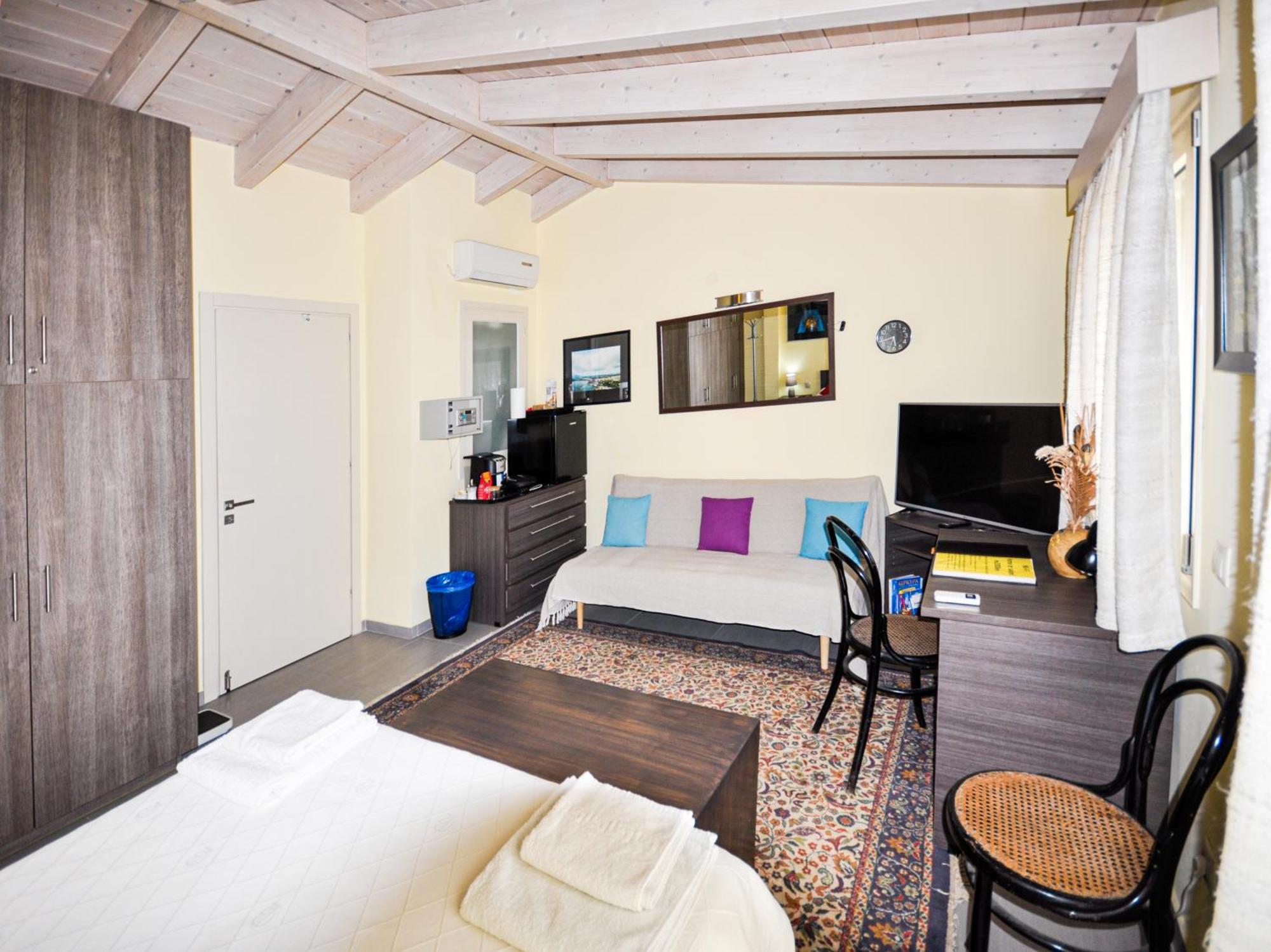 In Corfu Town Homestay