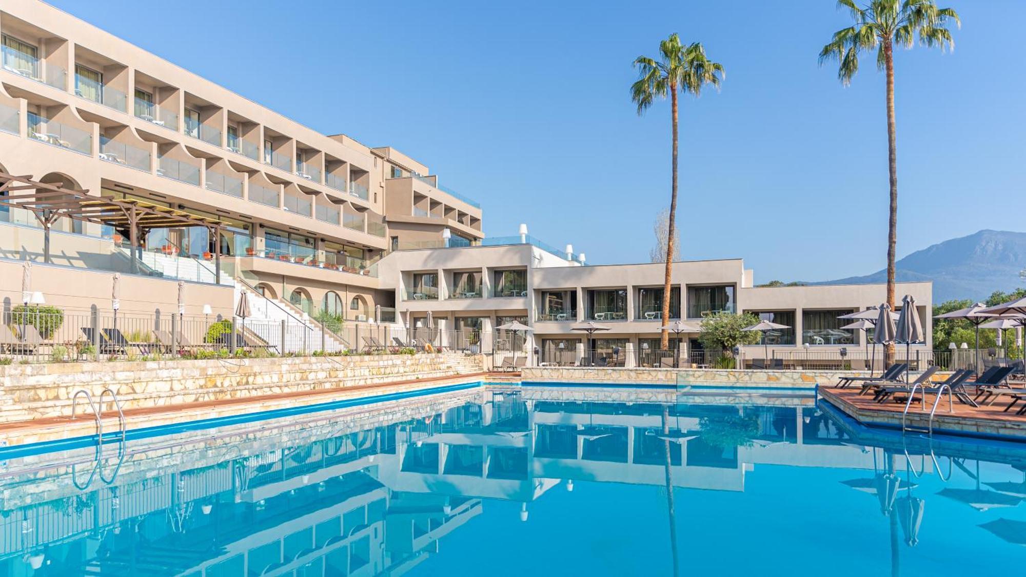 Iolida Corfu By Smile 4* Dassia (Corfu)