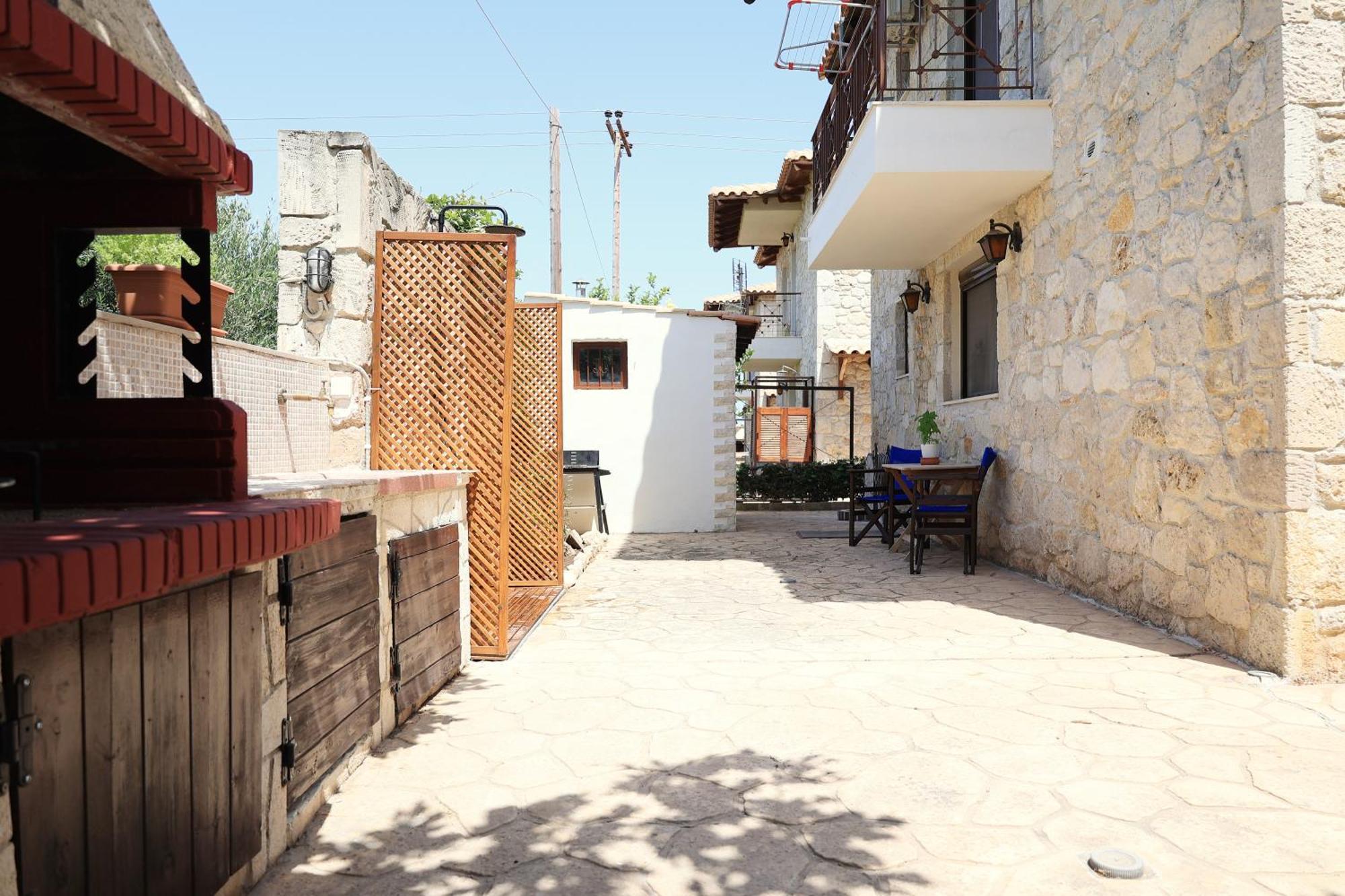 Luxury Stone House Nea Poteidaia