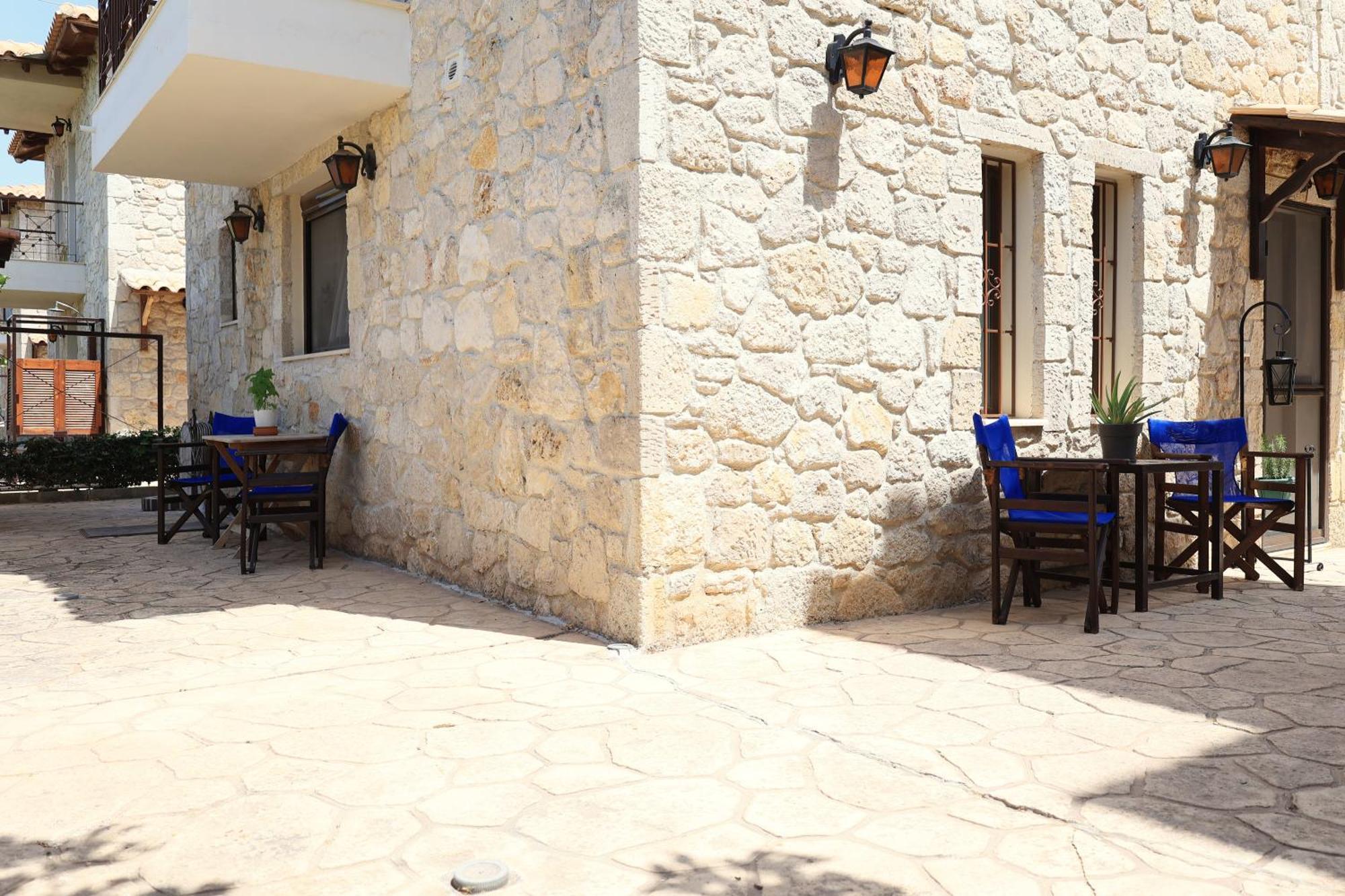 Luxury Stone House * Nea Poteidaia
