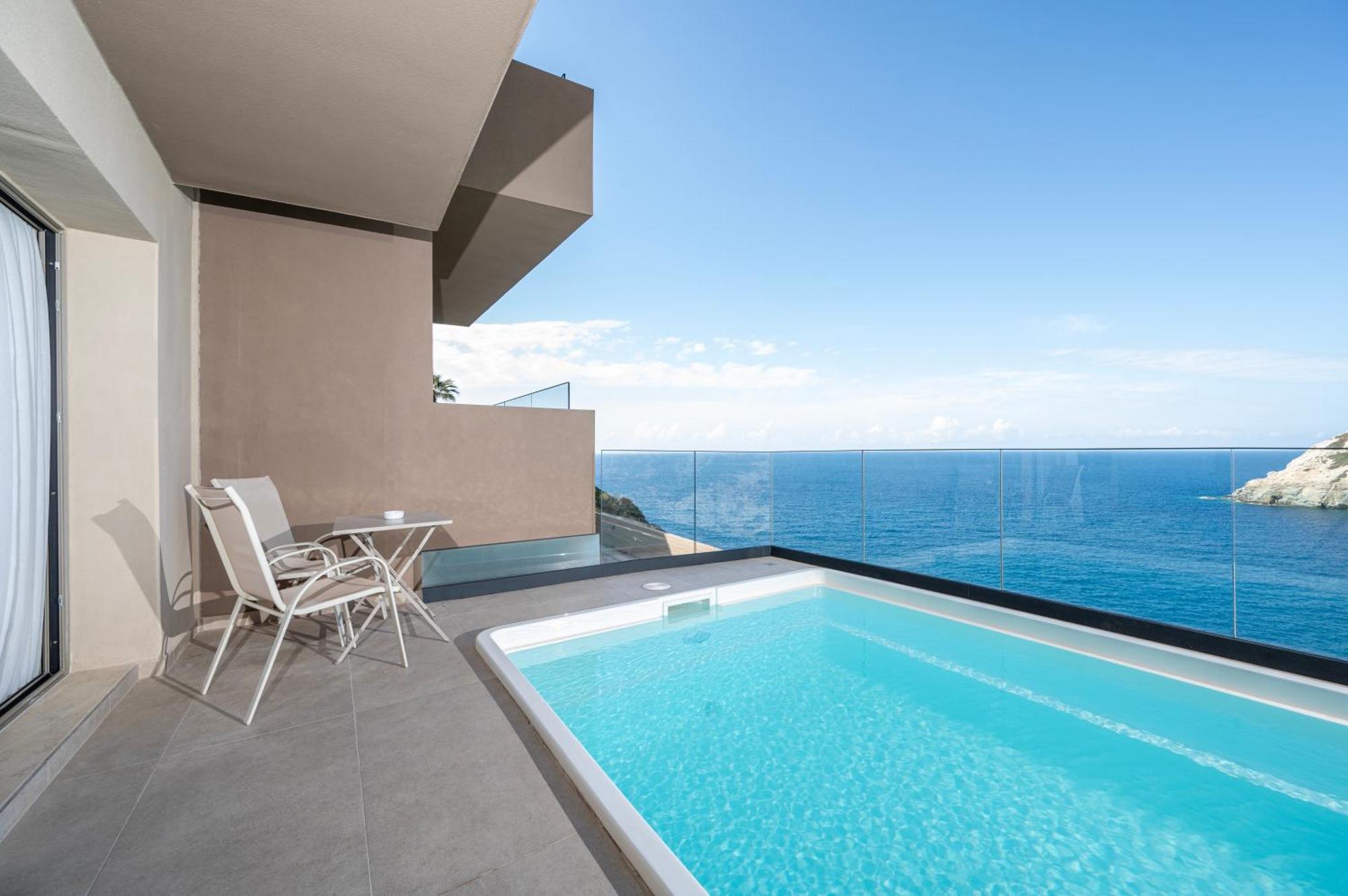 Resort Athina Palace &