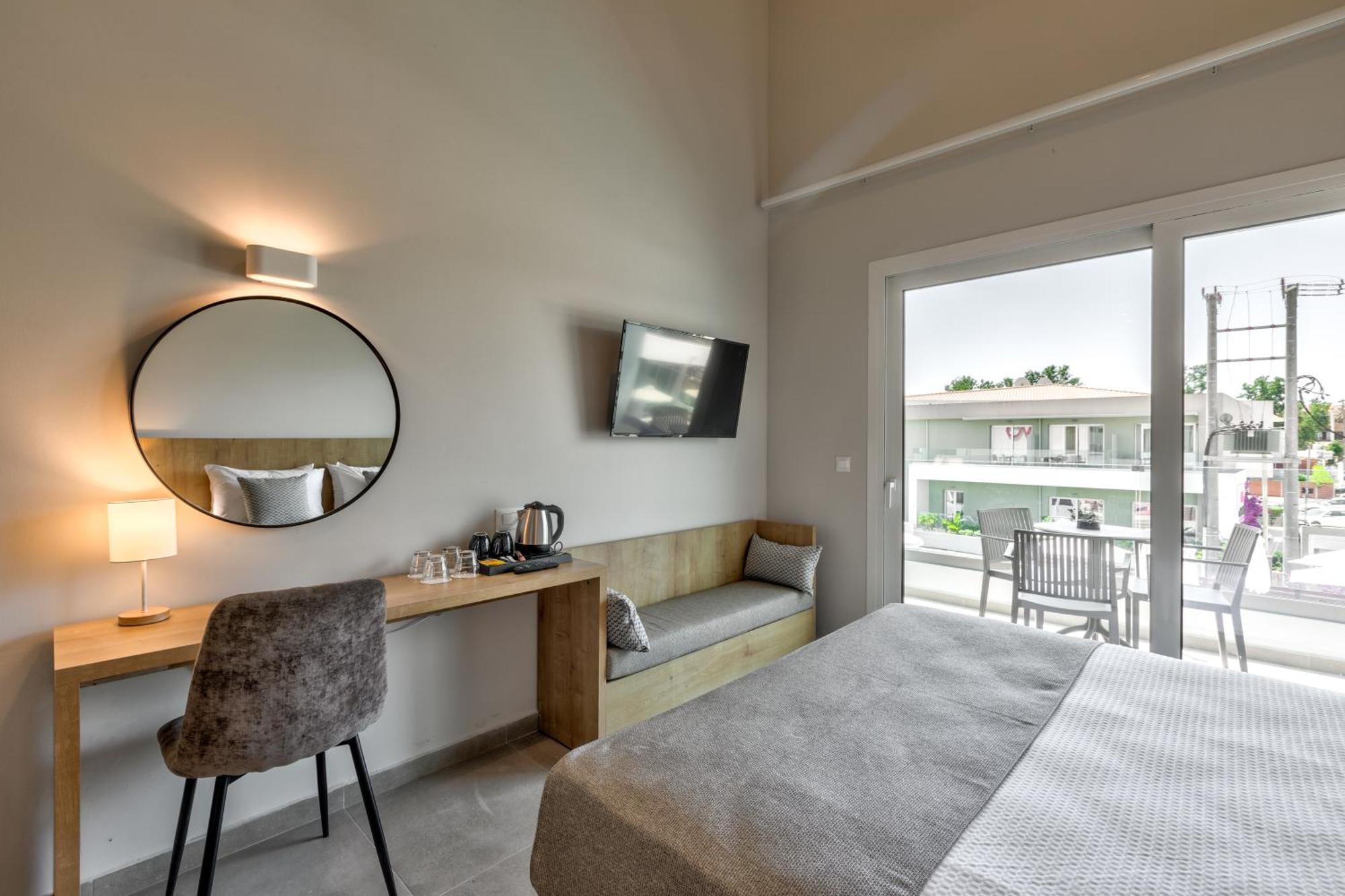 White Olive Premium 4* Laganas