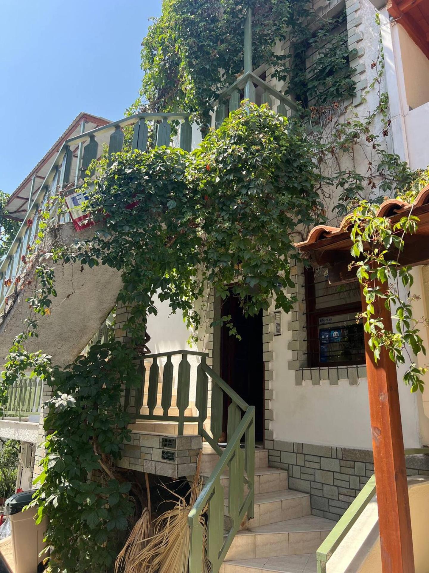 Acanthus Apartment Toroni