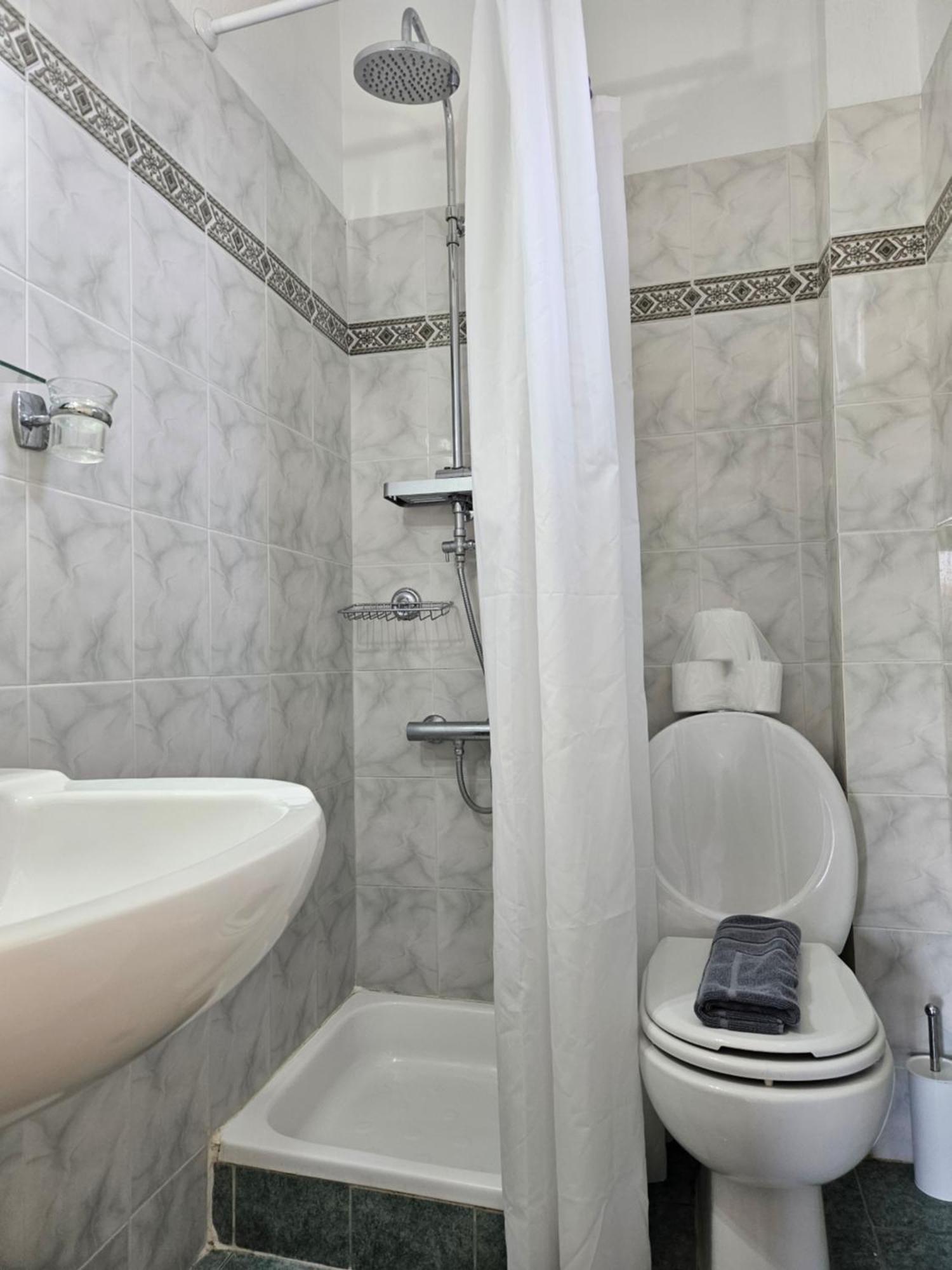 Sivilla Boutique Economy * Afytos
