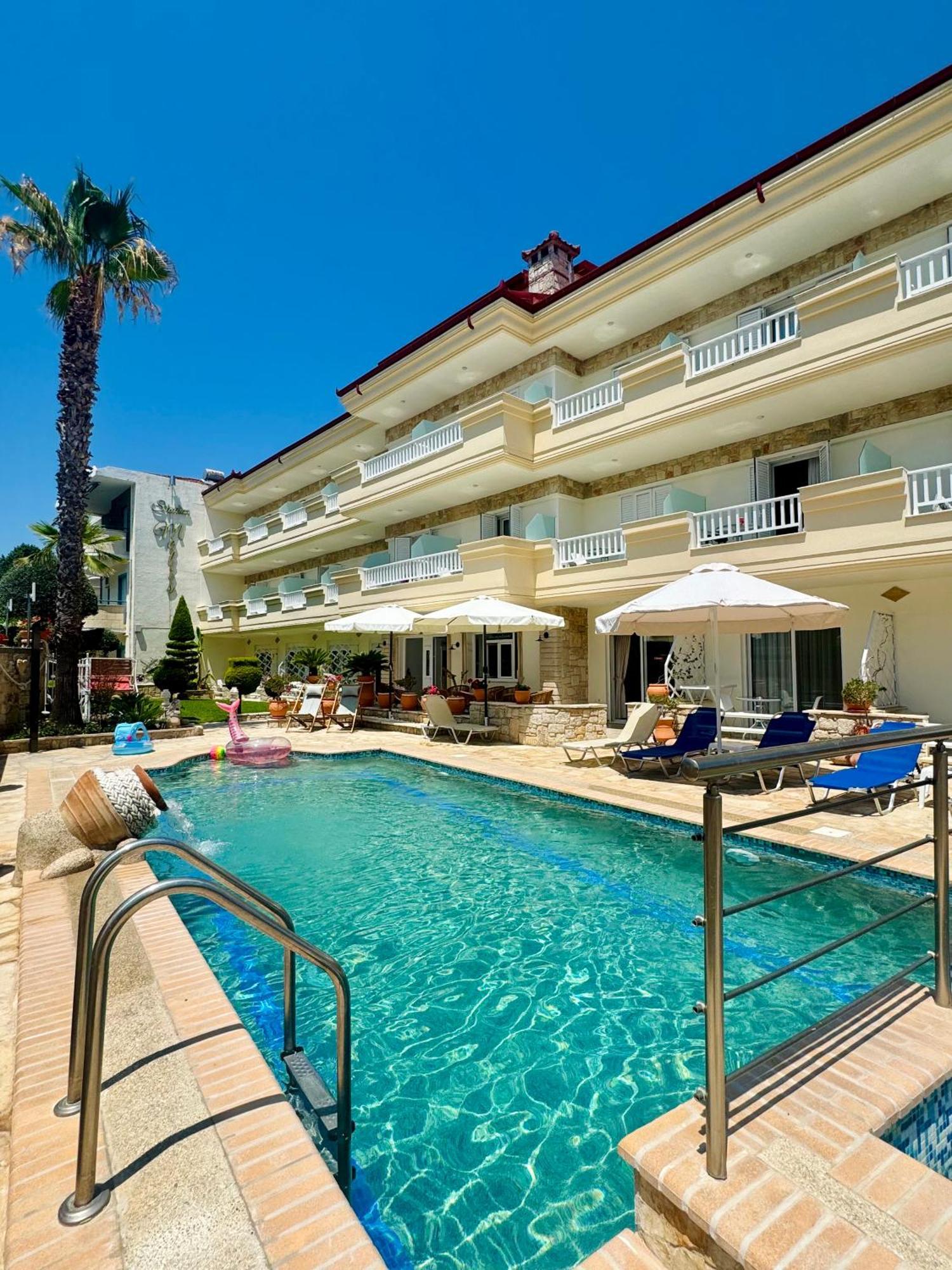 Melis Studios 4* Kallithea (Chalkidiki)