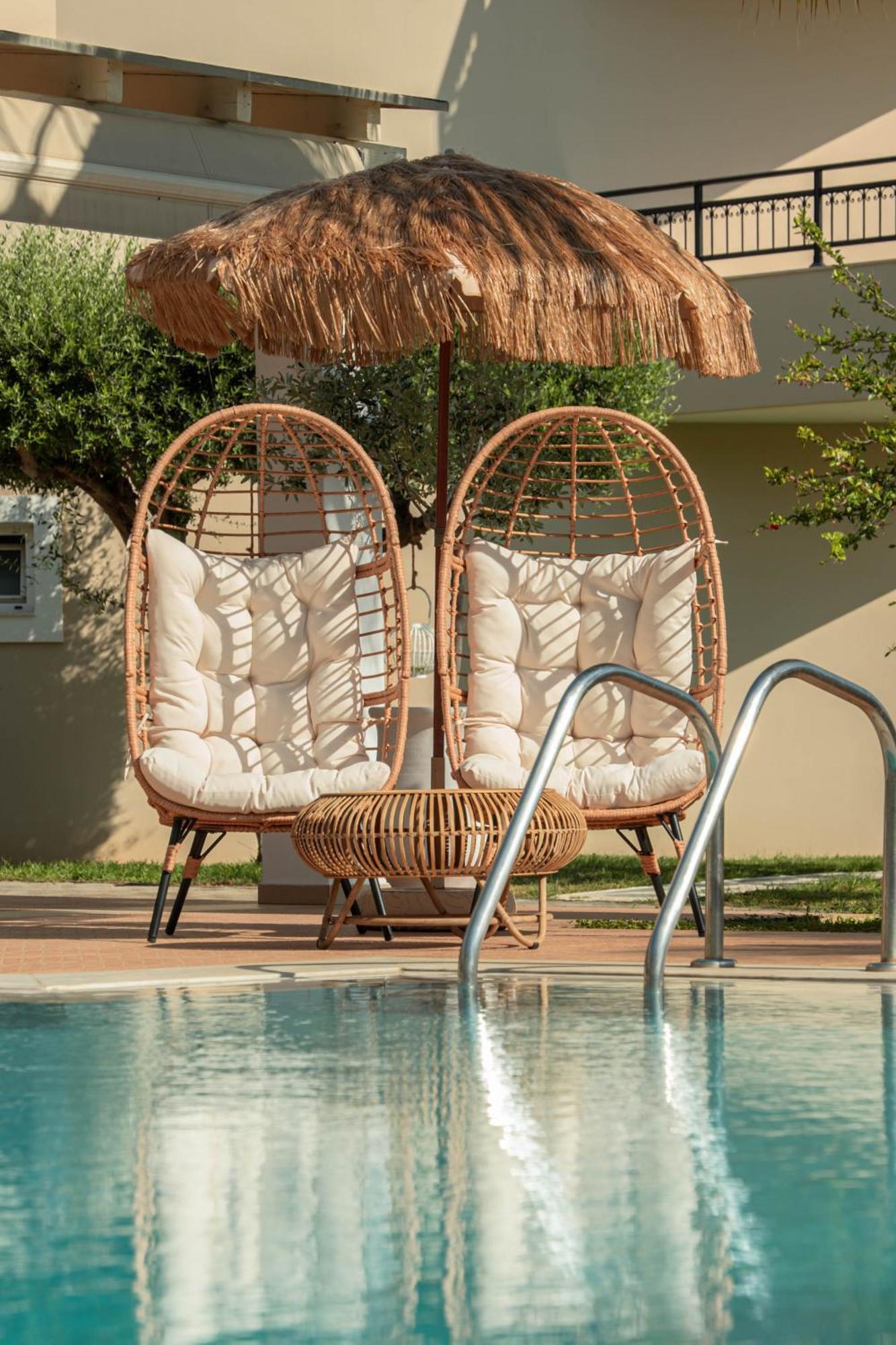 Ammos Boutique Apartments & Suites Hotel