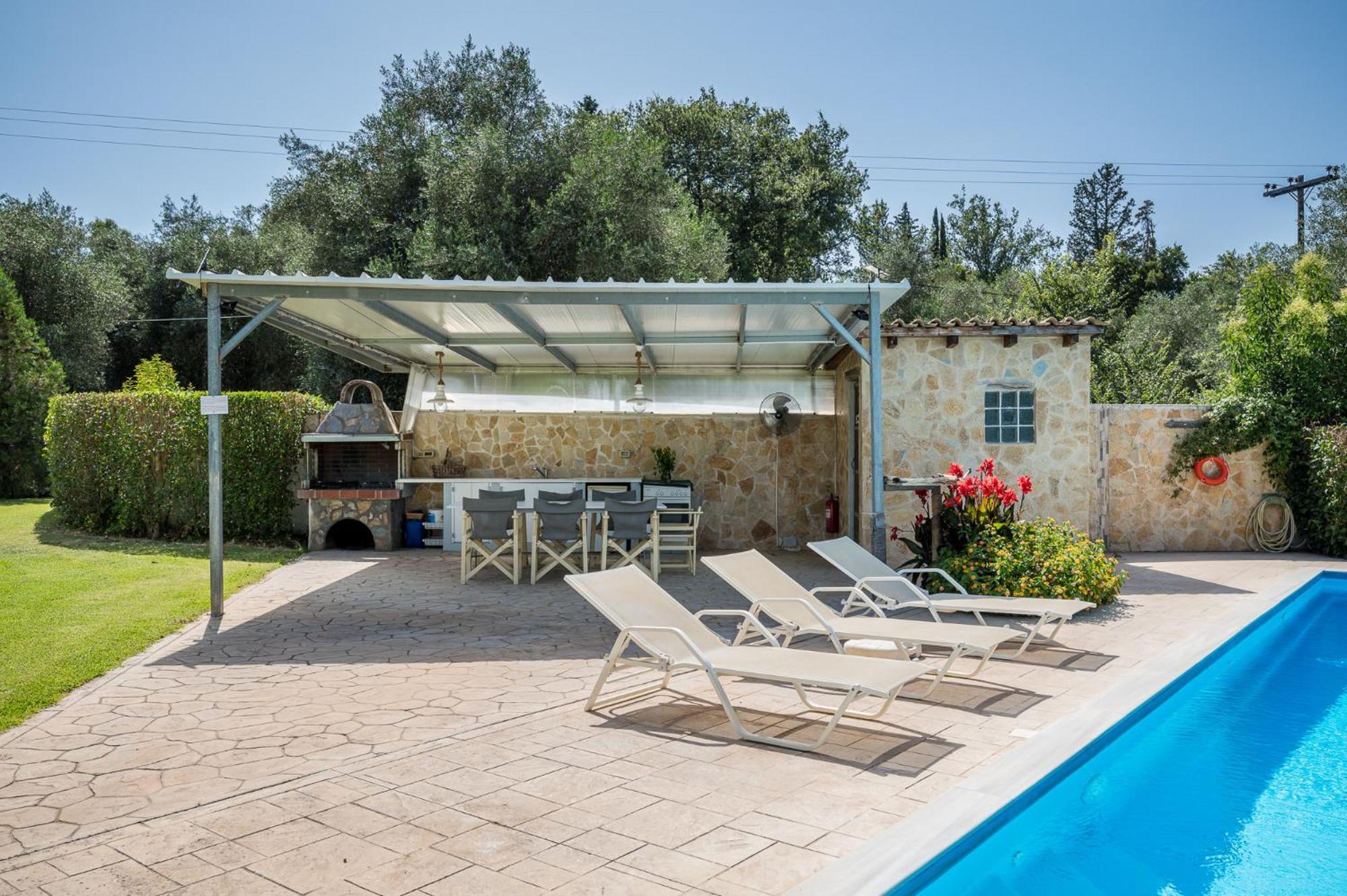 Villa Villa Nefeli With Private Pool By Konnect Dassia (Corfu)