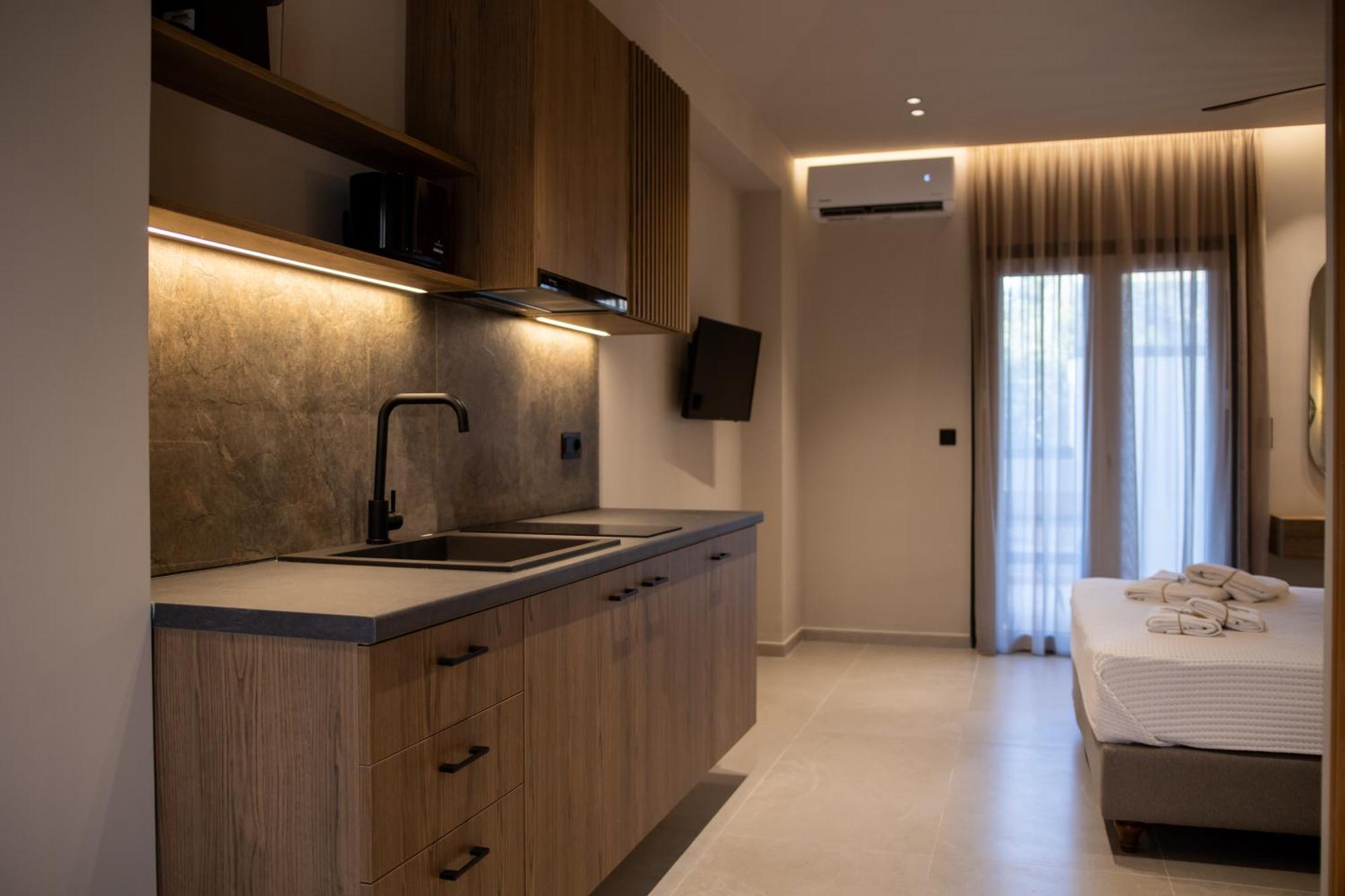 Mary Sofi Residences By Estia Aparthotel *