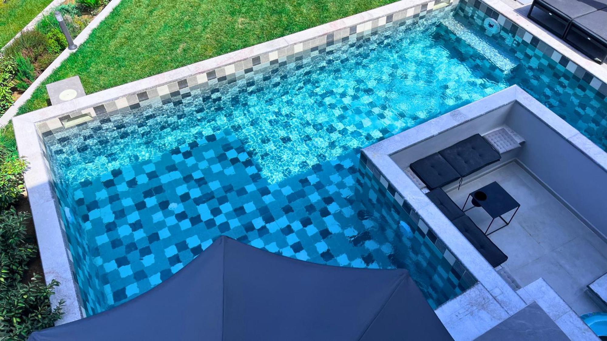 Niamaris, Deluxe, Sea View, Bbq, Private Pool, 80m To The *