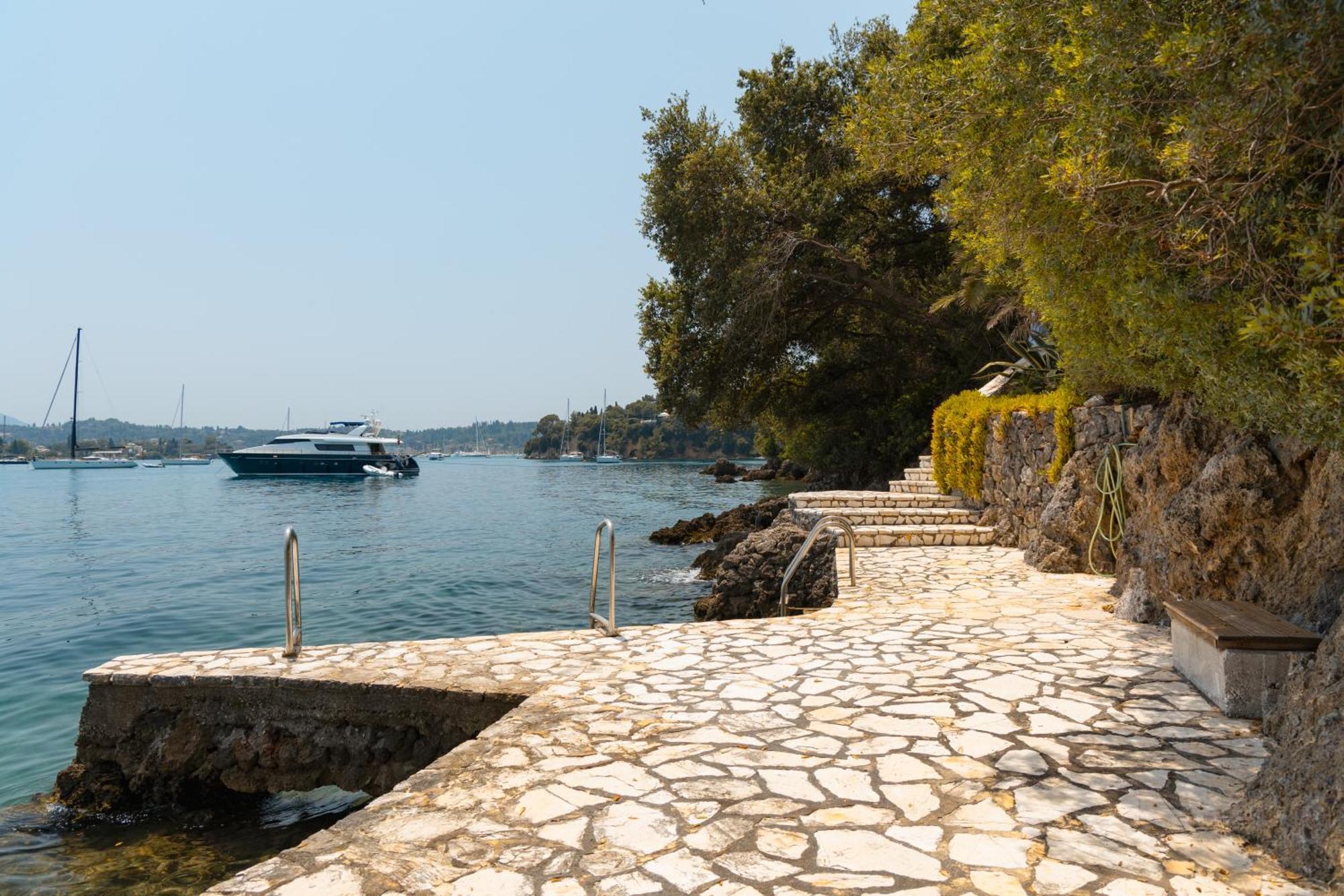Villa Dell *