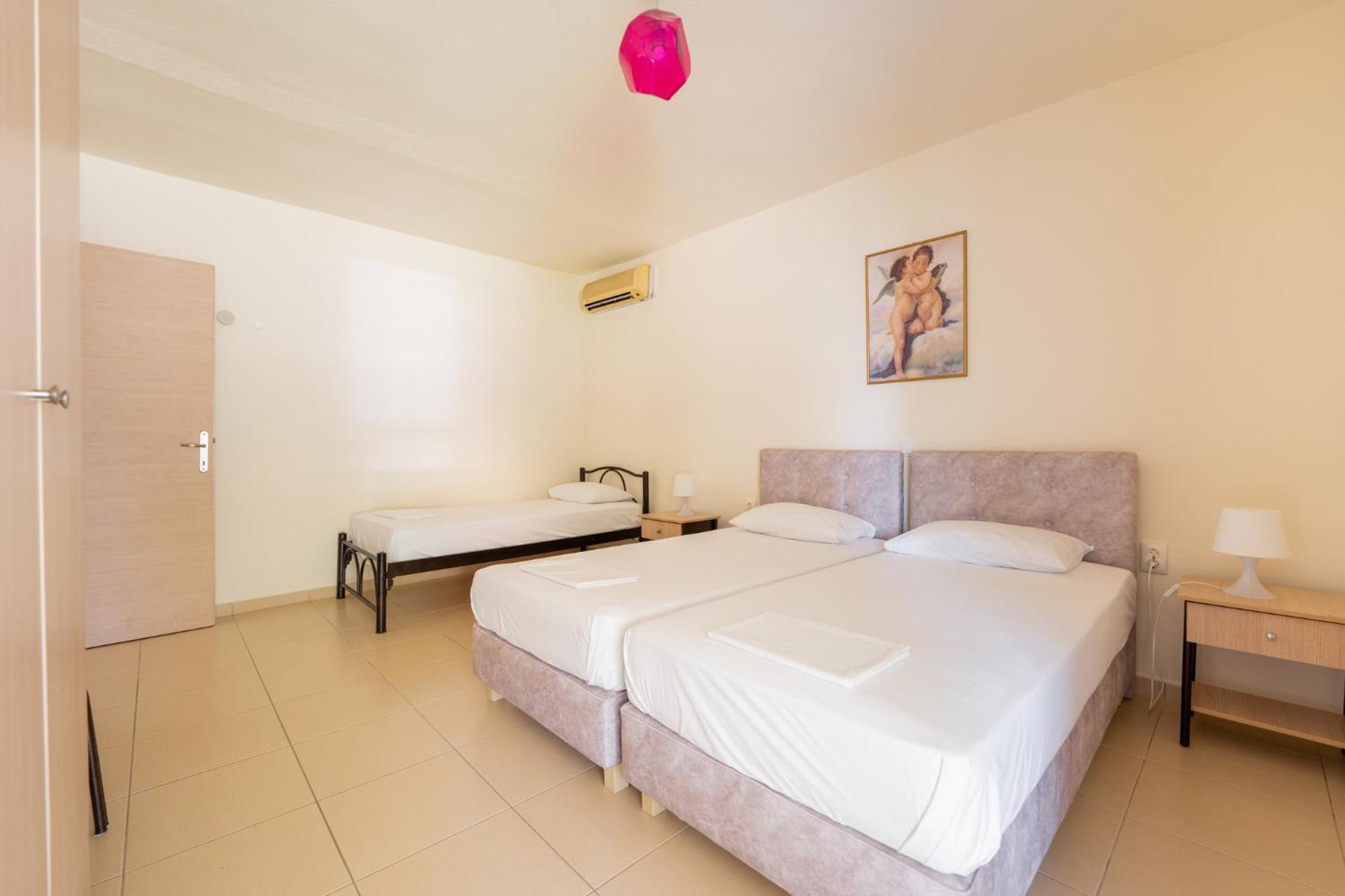 Kokkos Brothers Aparthotel 2*