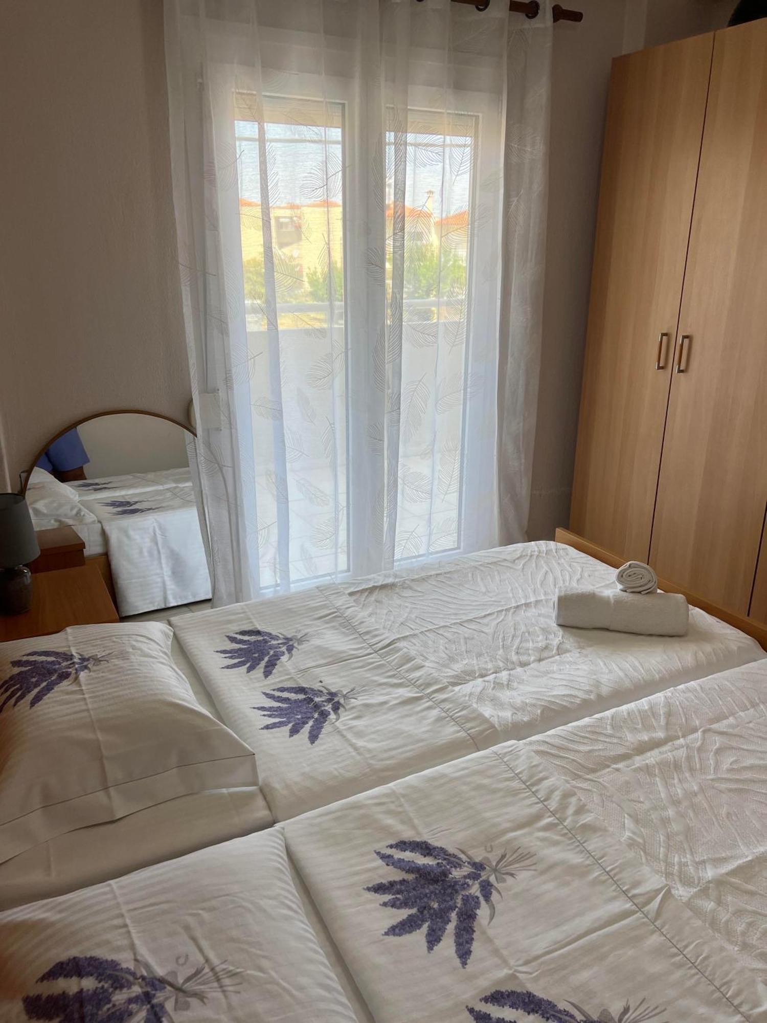 Maniola's Apartment