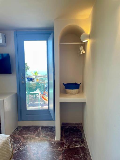 Okeanos 2, Panoramic Sea & Garden View Villa Foinikia (Santorini)
