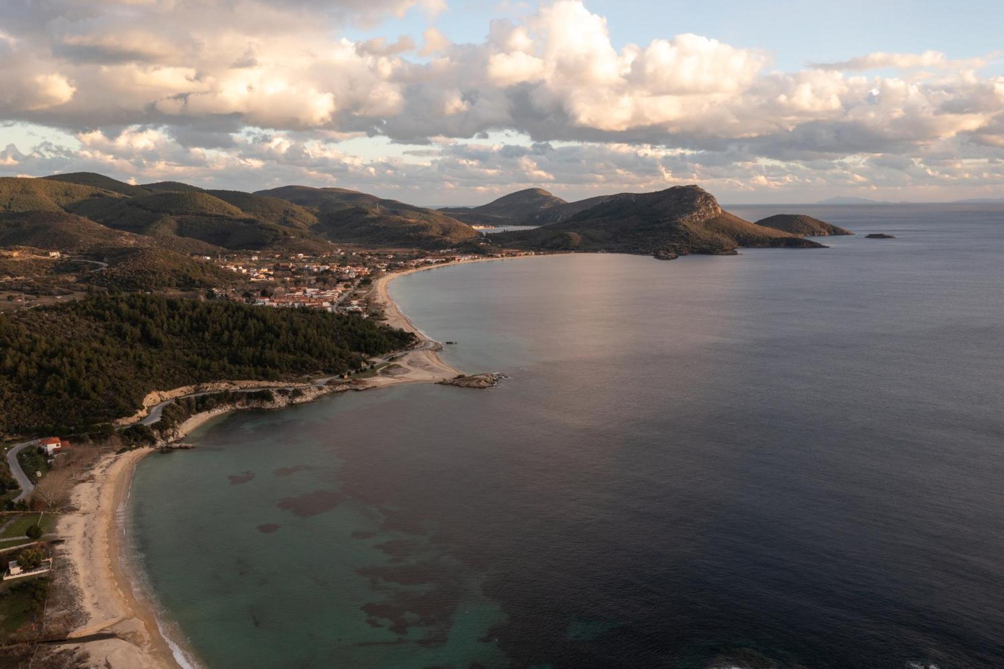 Adam House-castle View Toroni