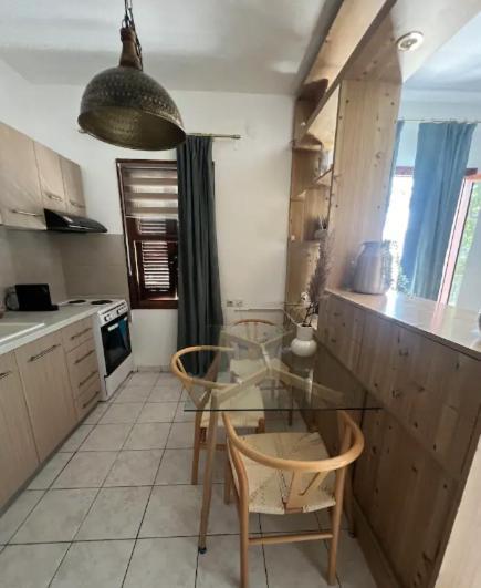 Apartment Acanthus *