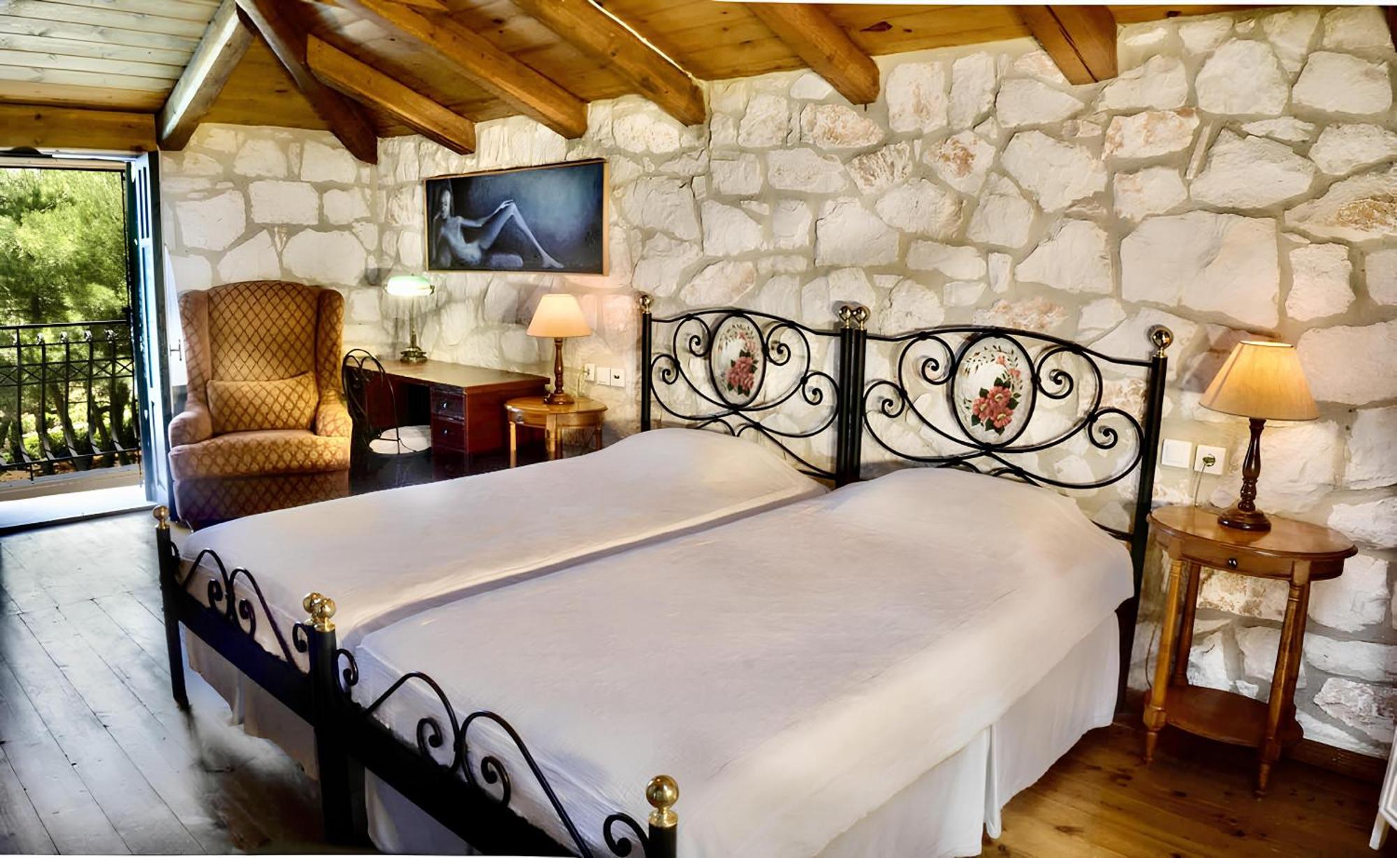 Aresti Mountain Agios Leon
