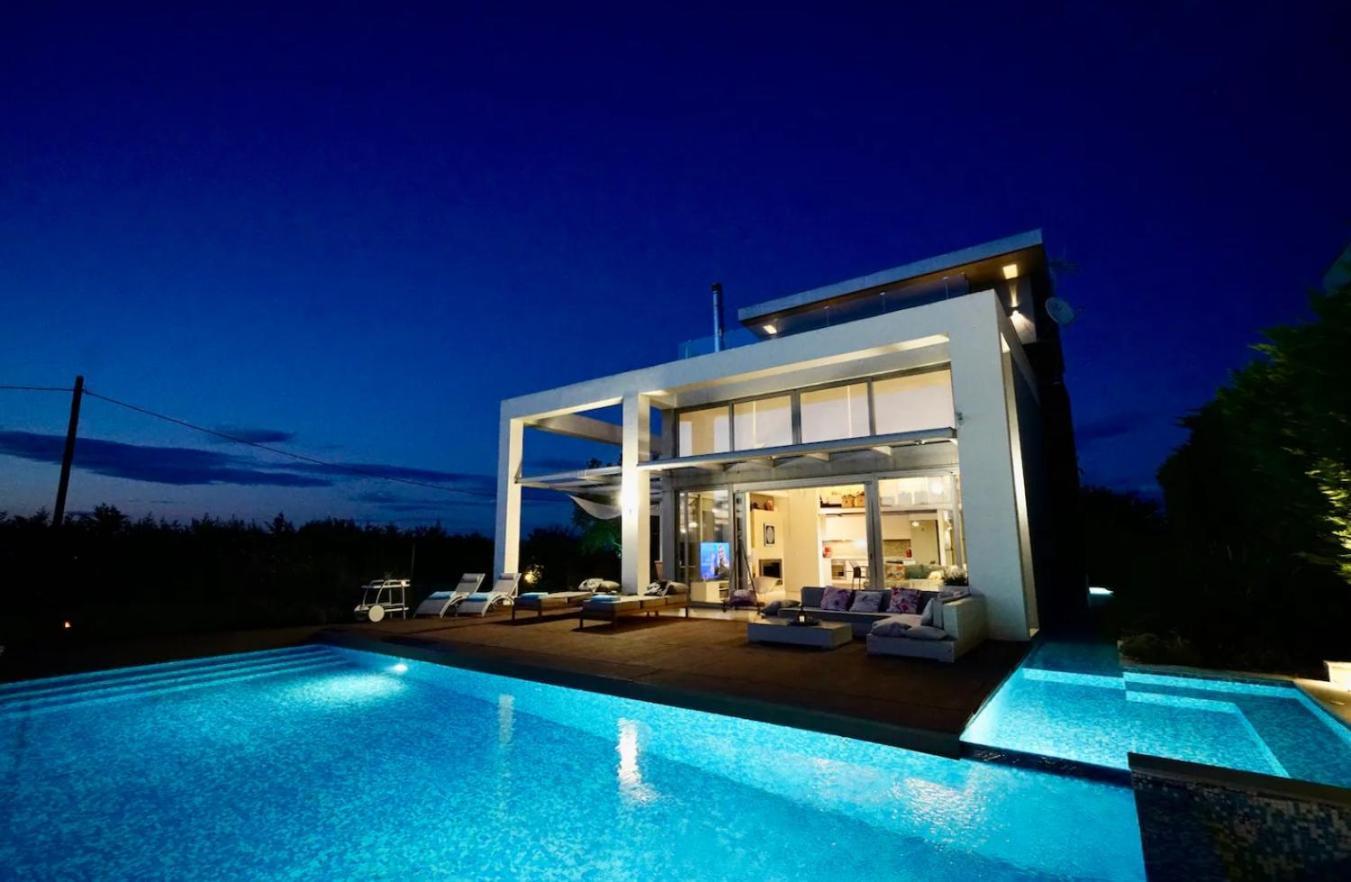 Villa Island Sani Sea View