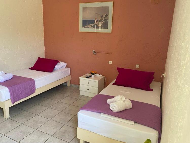 Hotel Cleo 250m From The Malia (Crete)