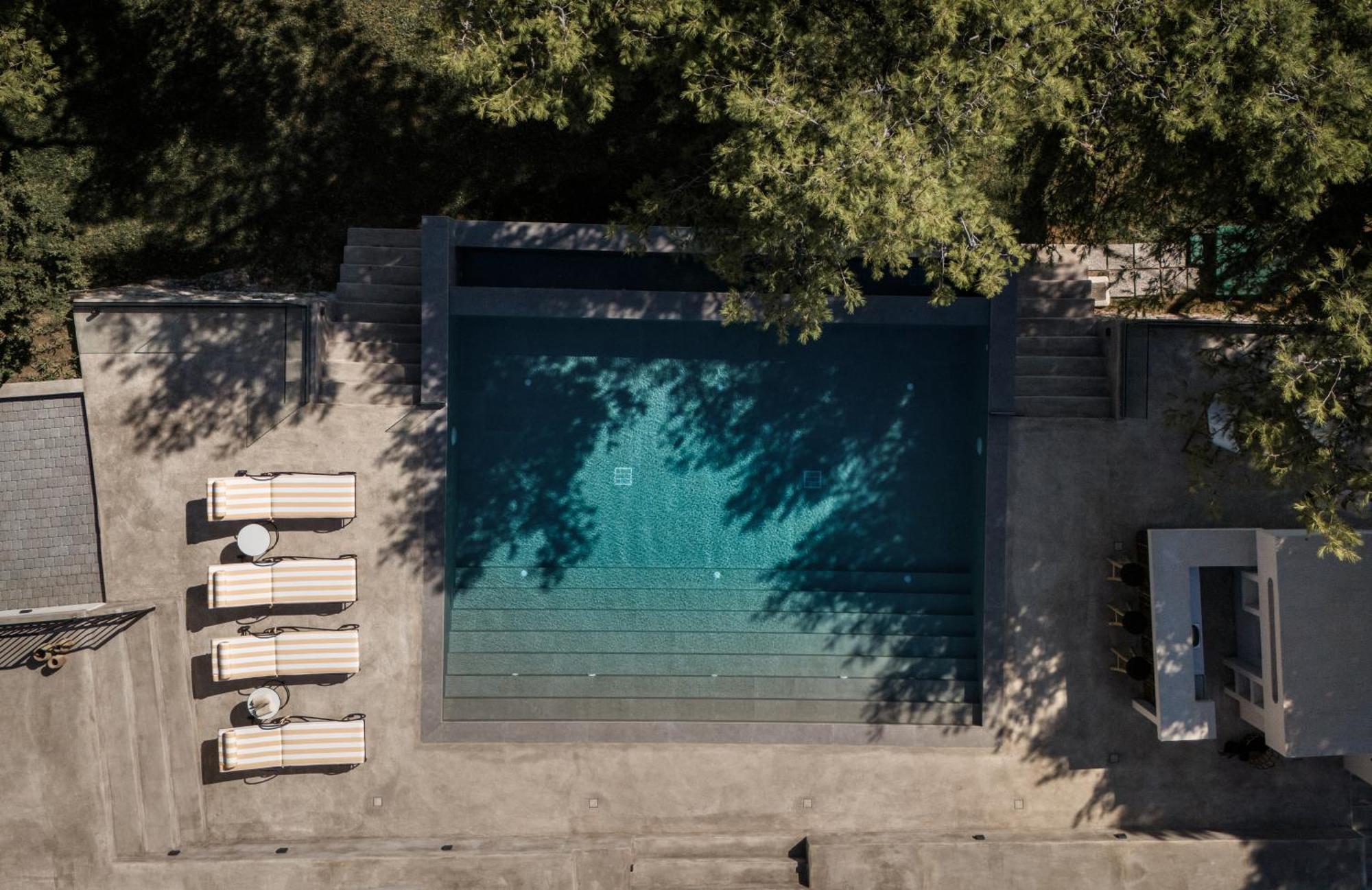 Bozonos Slow Living - Seaside Simplicity