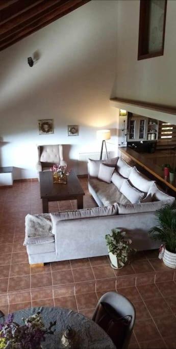 άνετη με μαγευτική θέα Villa *