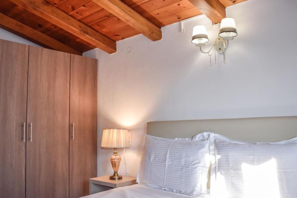 άνετη με μαγευτική θέα Villa