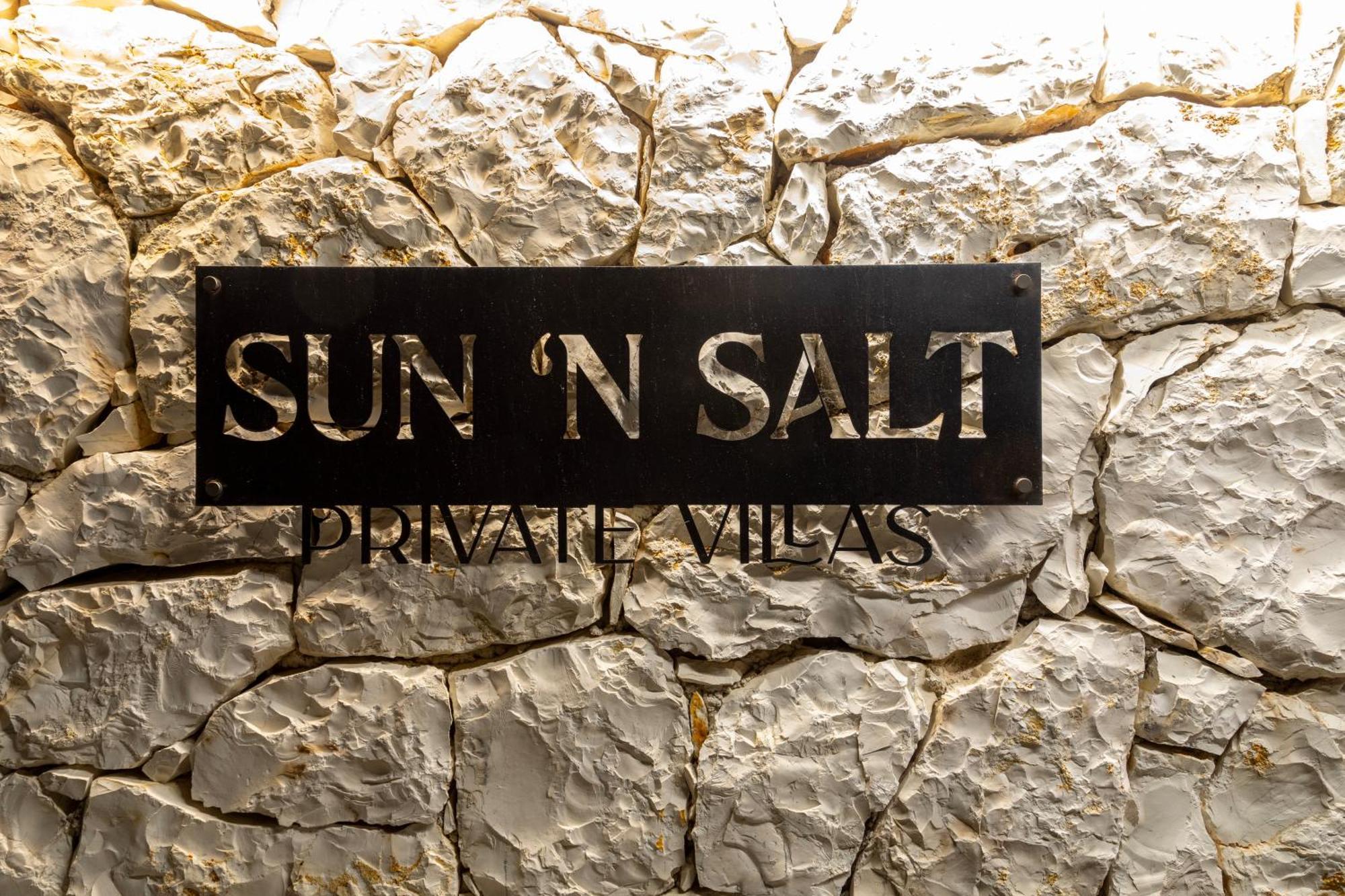 Sun N Salt Private * Agios Georgios Pagon