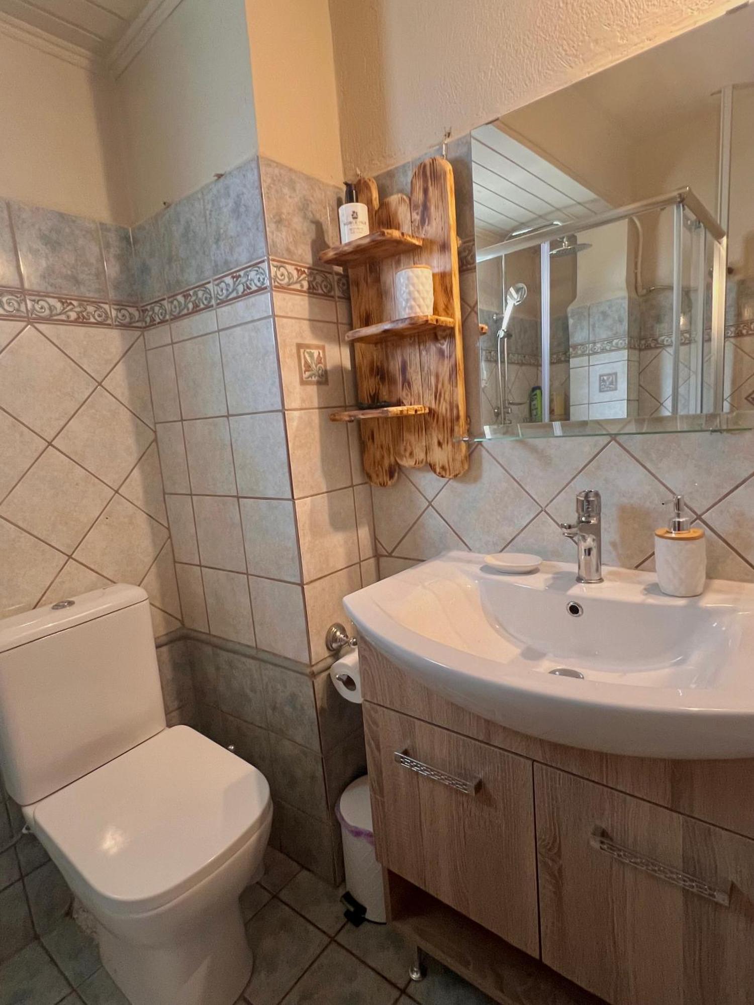 Holiday home Kohyli Beachfront House *