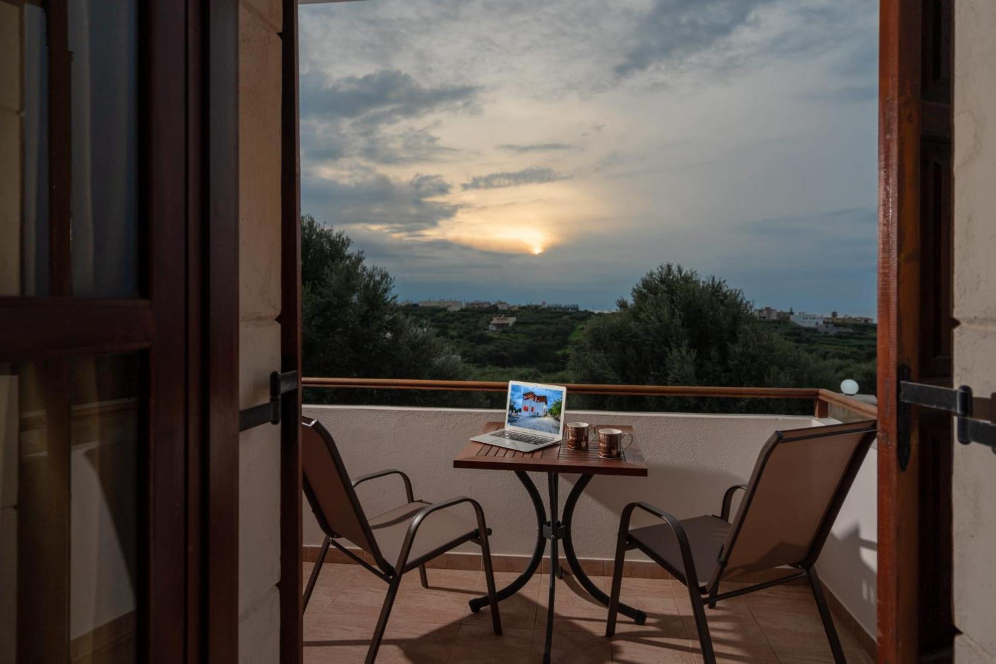 Eleni - With Private Pool * Prinos (Crete)