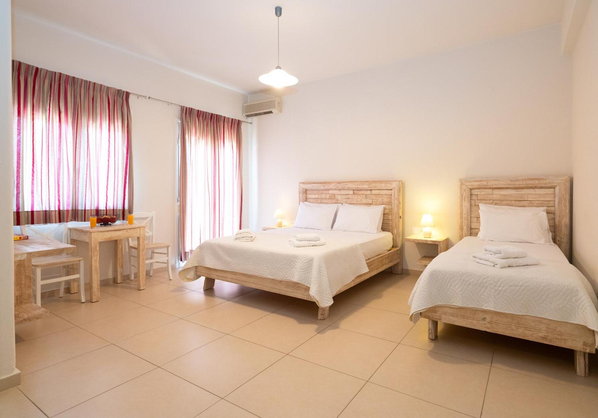 Omnia Apartment