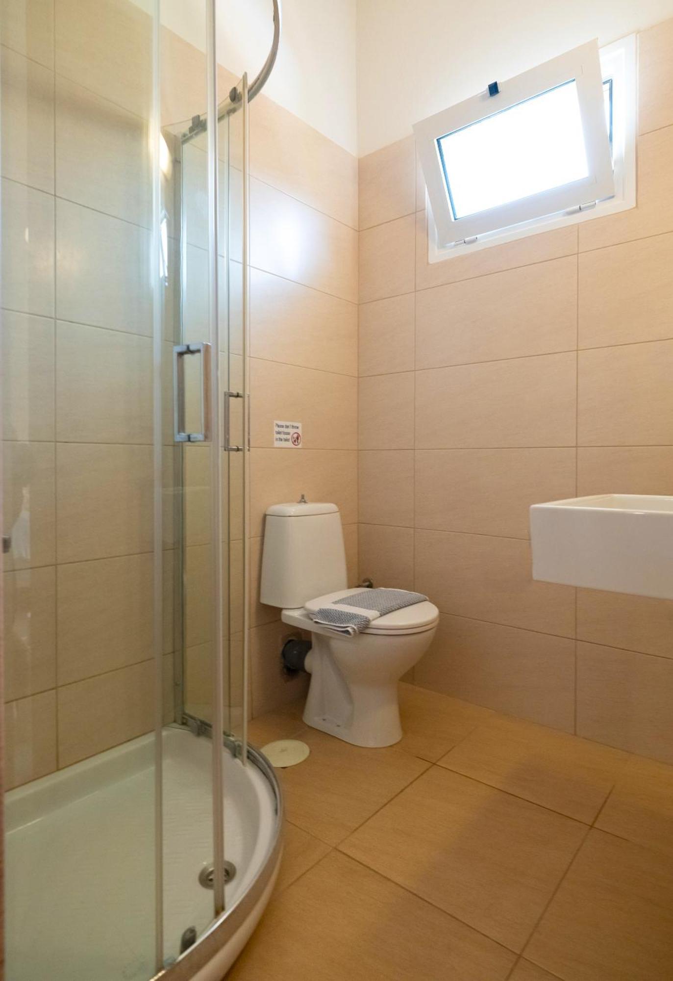 Omnia Apartment *