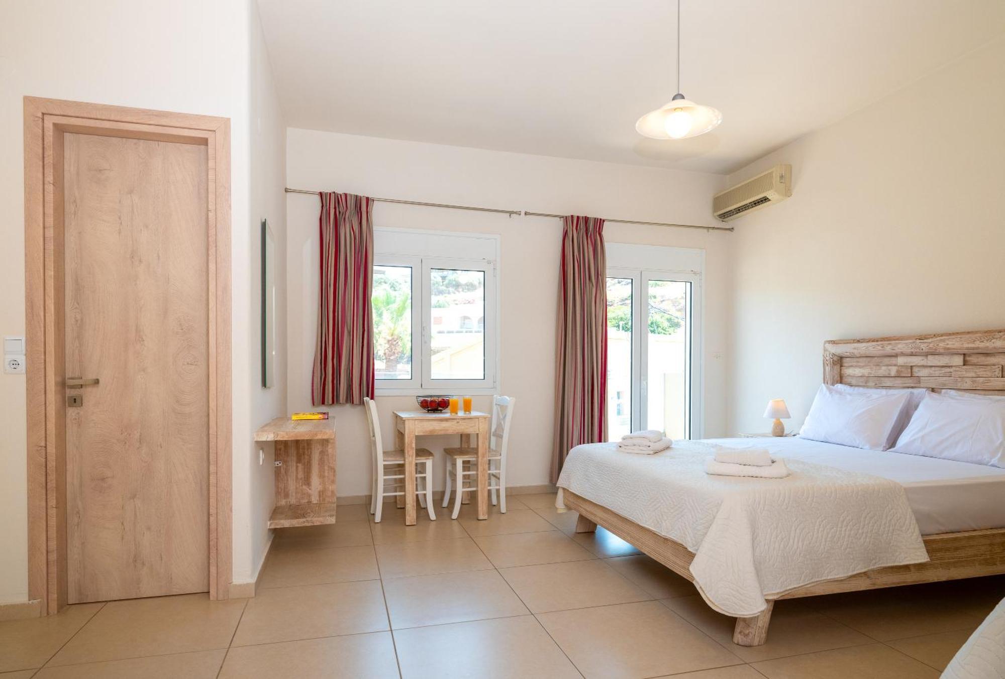 Apartment Omnia Agia Pelagia (Crete)