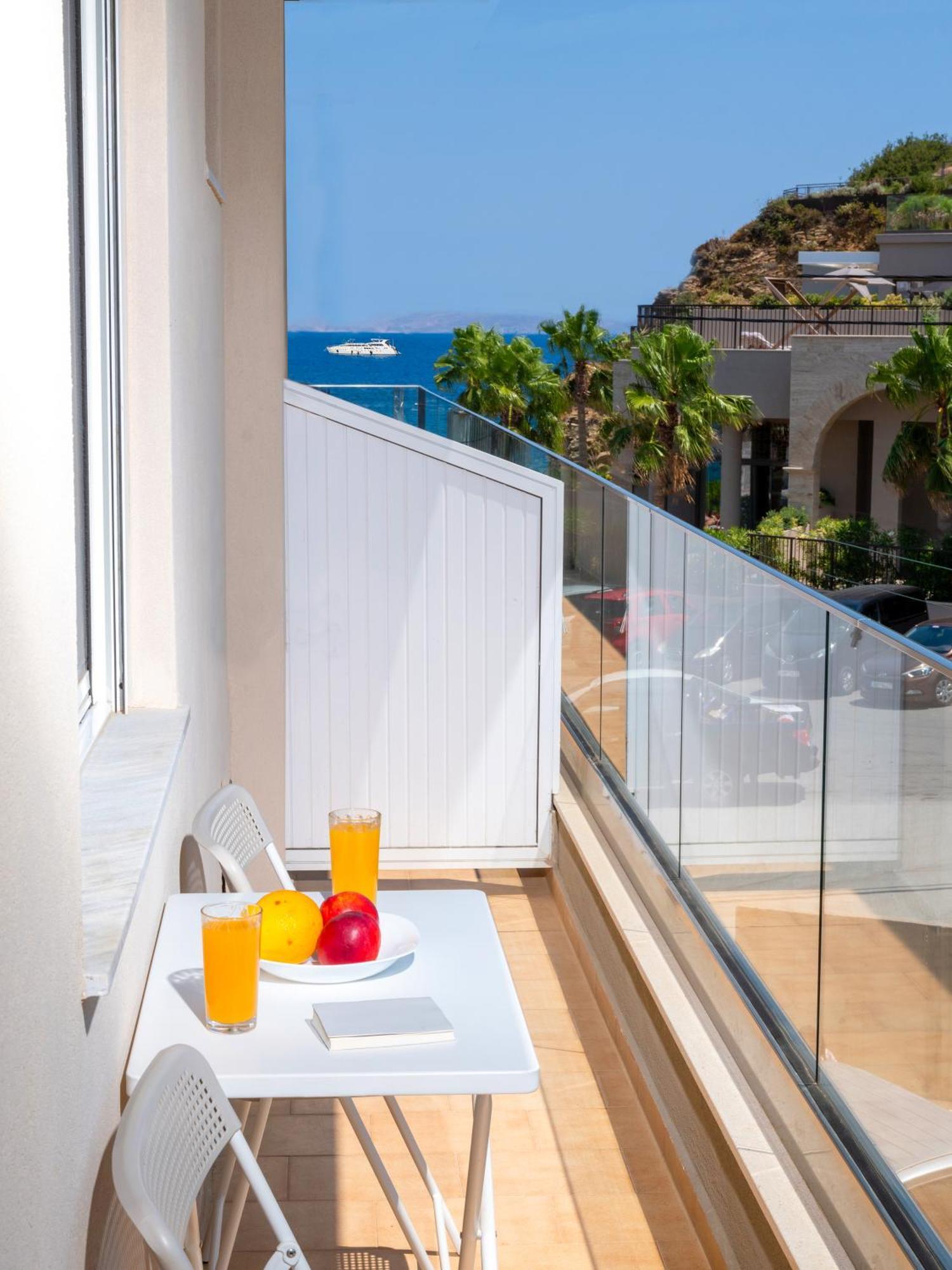 Omnia Apartment Agia Pelagia (Crete)