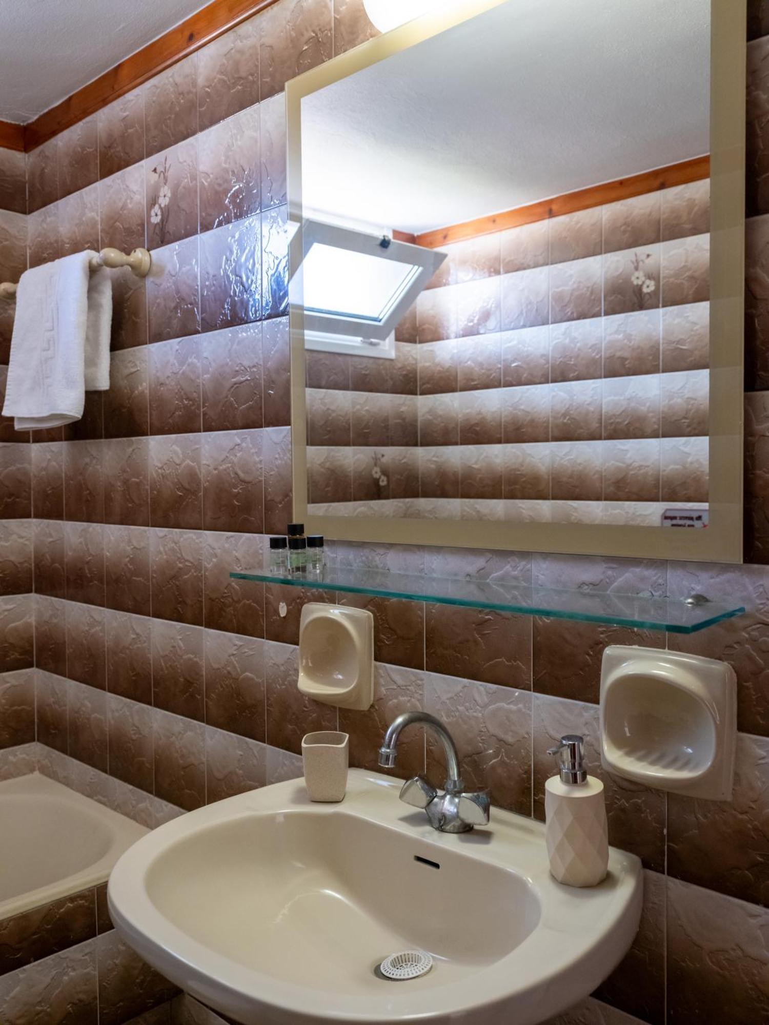 Omnia Apartment