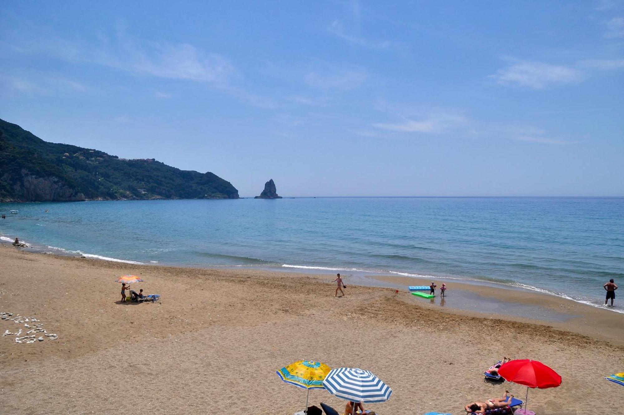 House Letta In A Very Quiet Location - Agios Gordios Apartment *