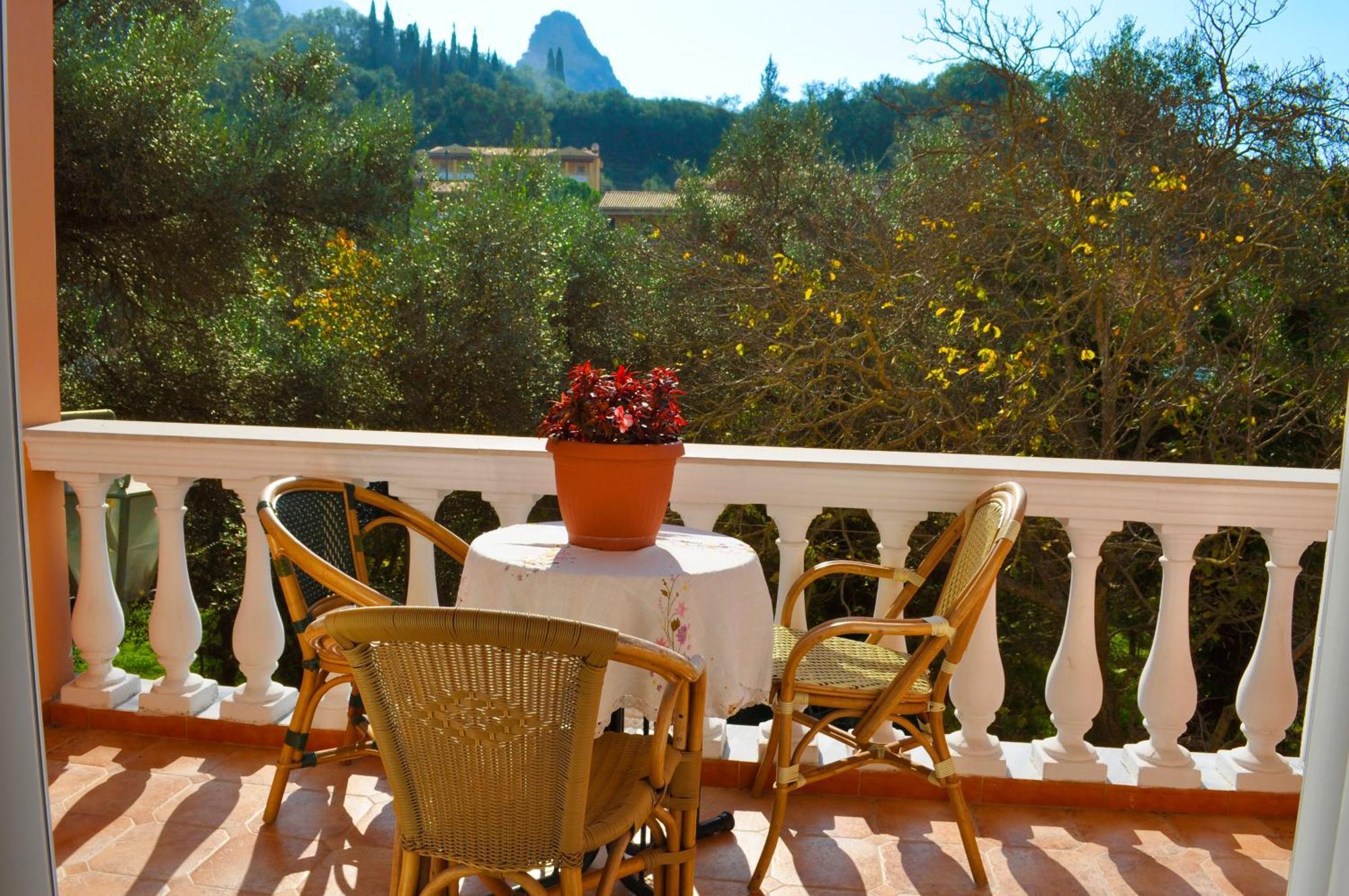 Apartment House Letta In A Very Quiet Location - Agios Gordios *