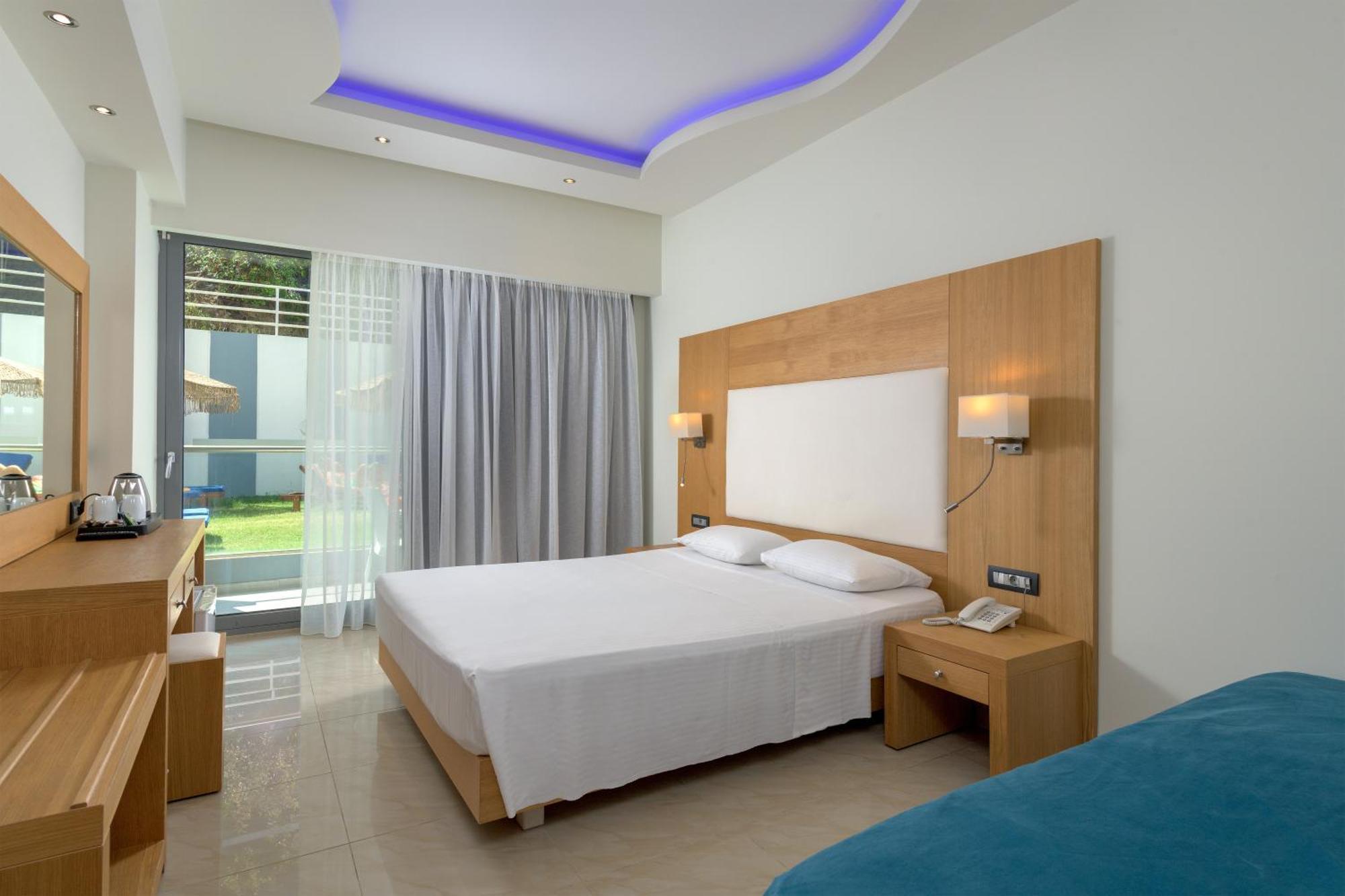 Oceanis 4* Ixia (Rhodes)