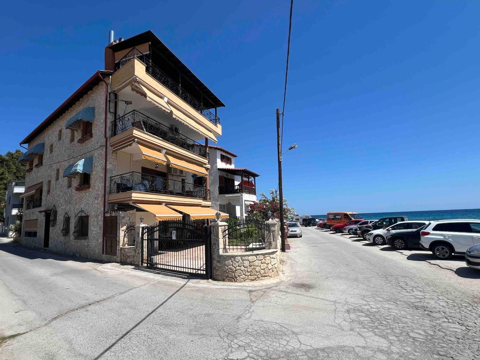 Metaxenia's House 101 Holiday home Nea Skioni