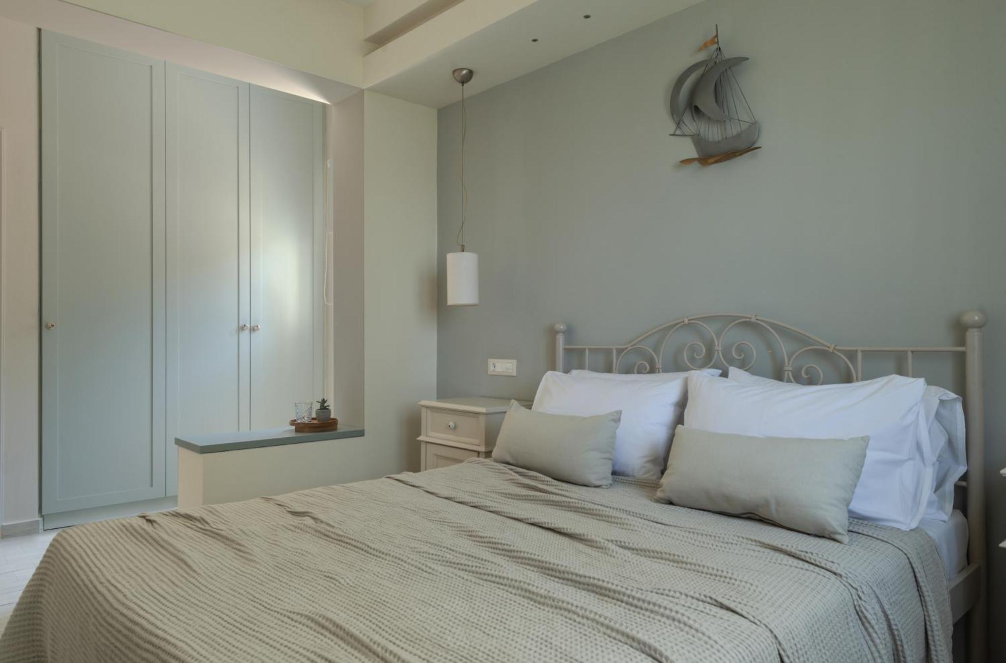 Erietta Aparthotel 4*