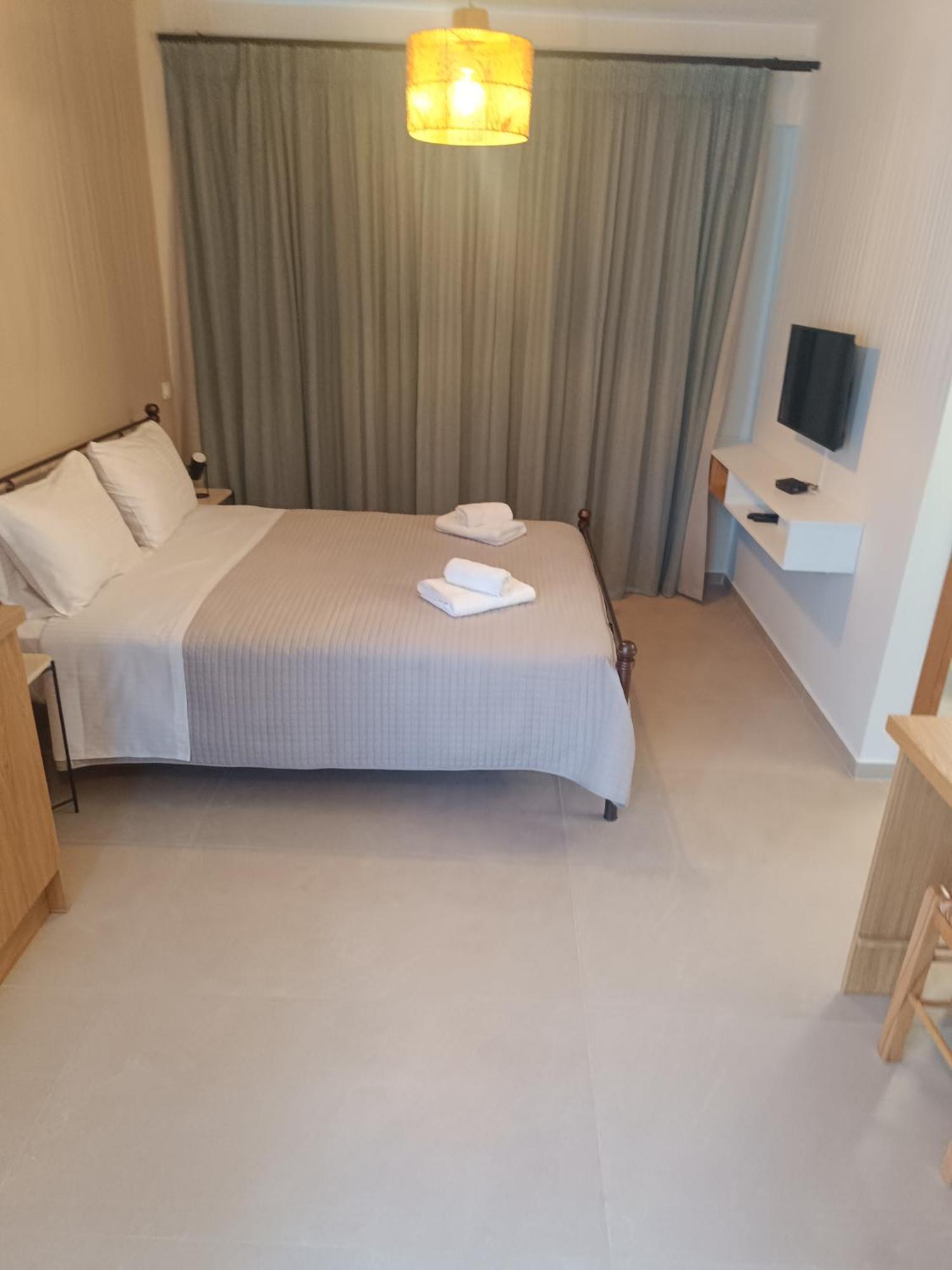 Talos Guest house *