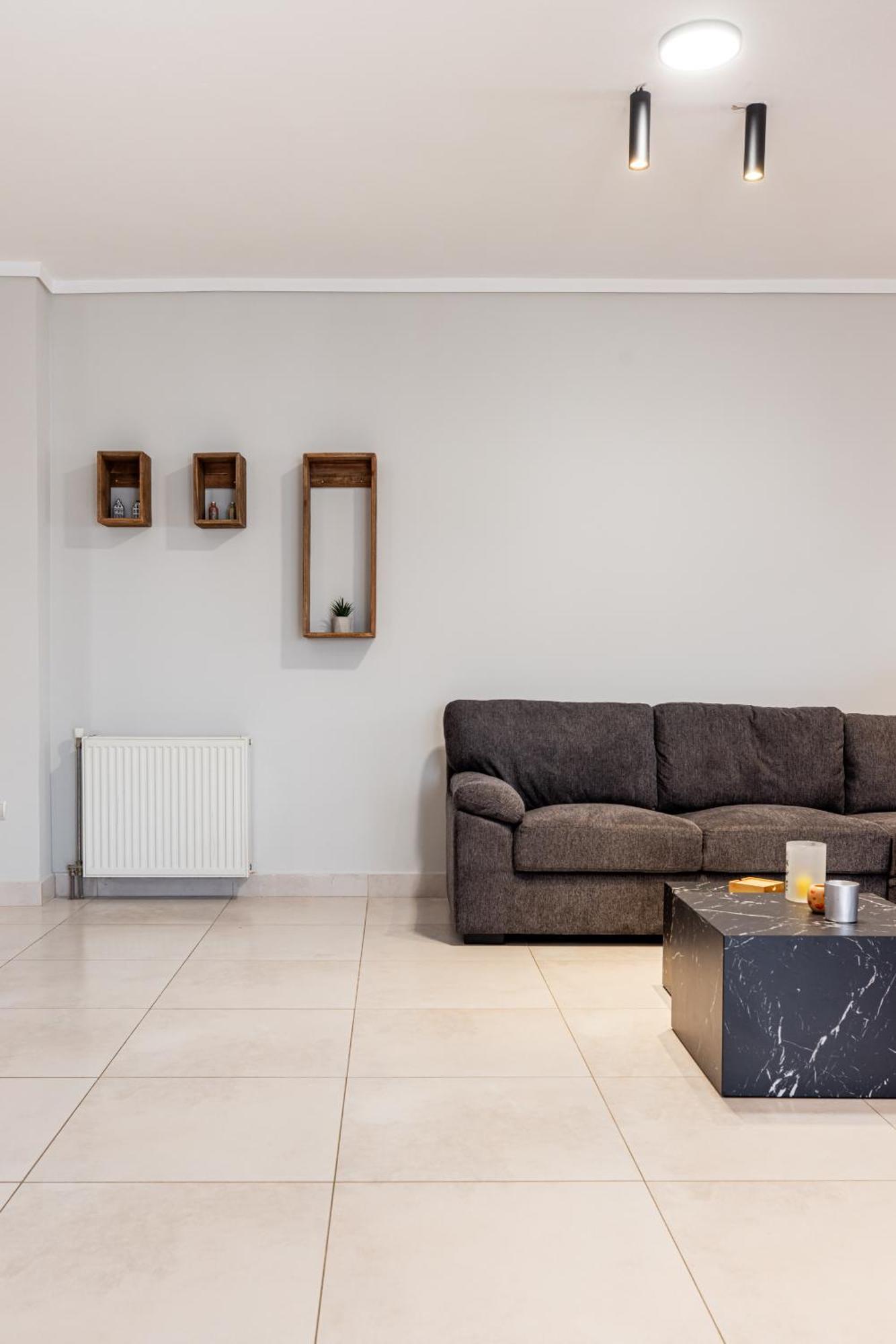 Spacious 3-bedroom With Wifi, Ac In Charming Kalamaria - Mountain View * Thessaloniki
