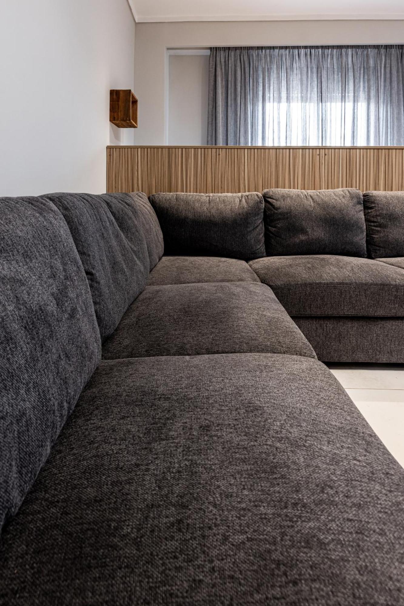 Spacious 3-bedroom With Wifi, Ac In Charming Kalamaria - Mountain View Apartment Thessaloniki