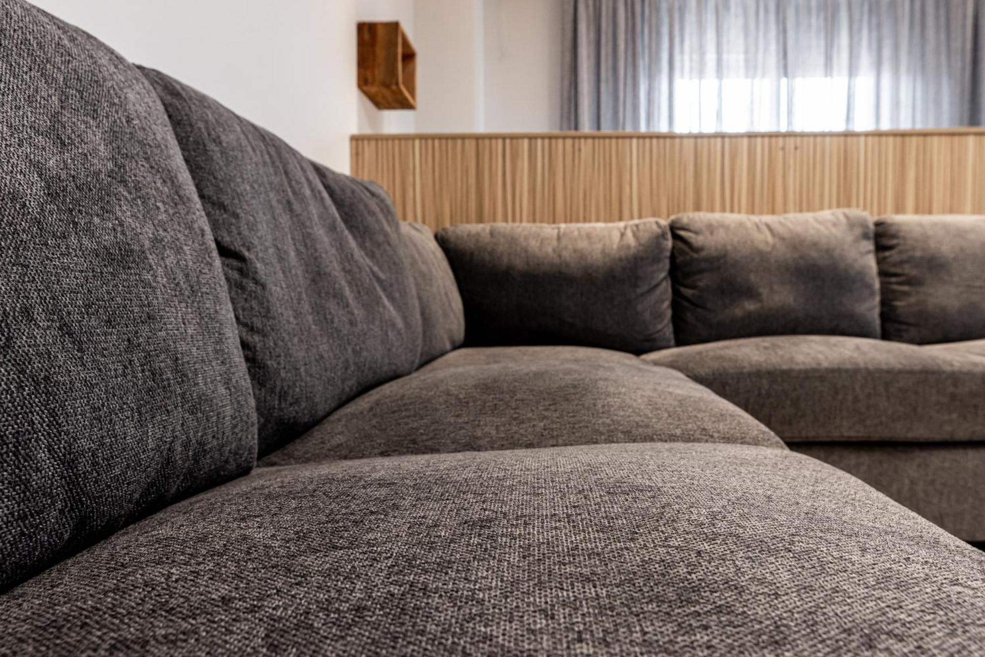Apartment Spacious 3-bedroom With Wifi, Ac In Charming Kalamaria - Mountain View