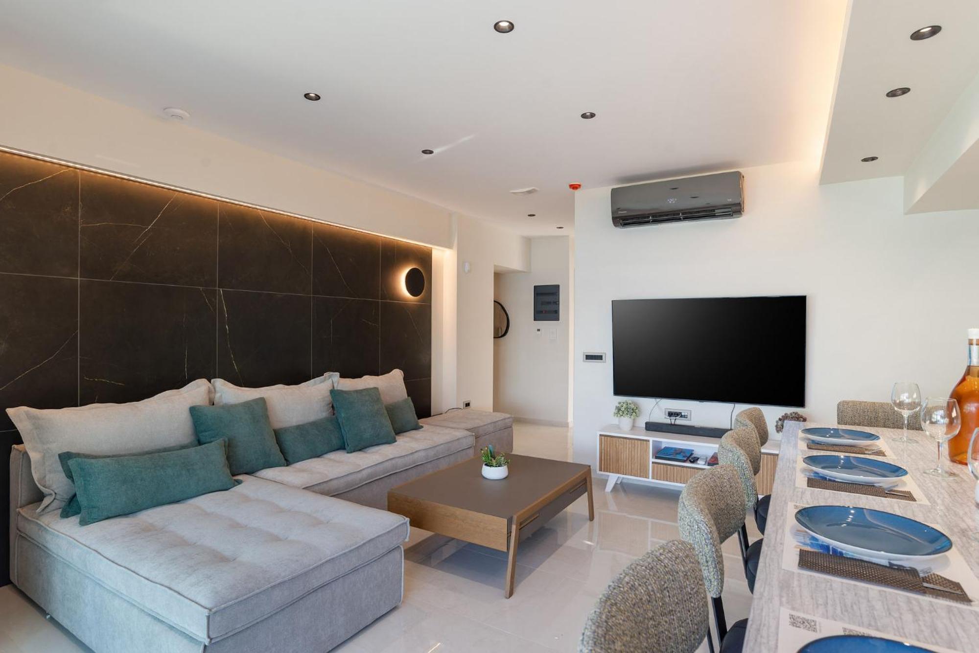 Apartment Seagull Luxury Next To The Sea - By Apokornas *