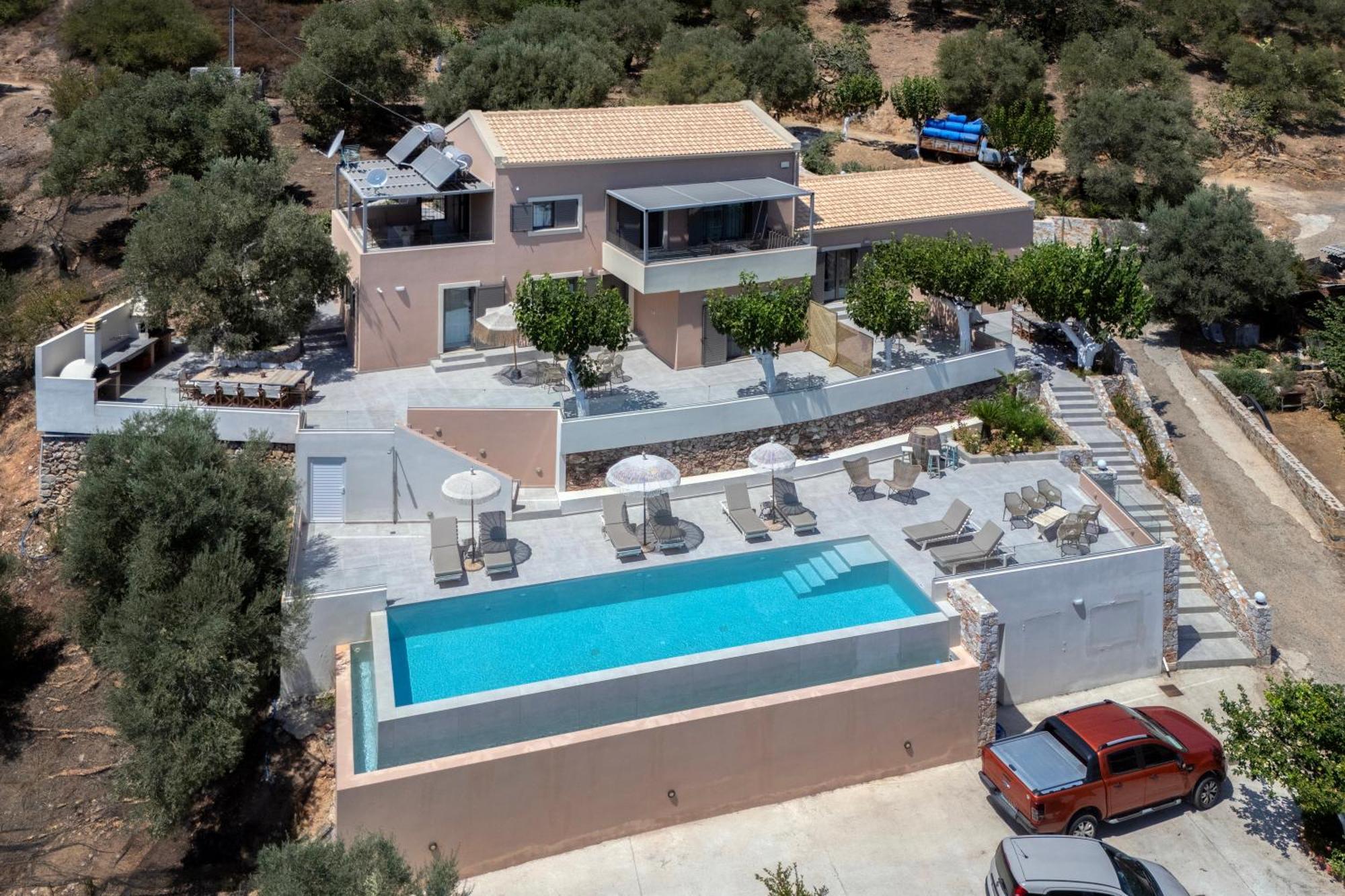 Alexandras's Mansion *