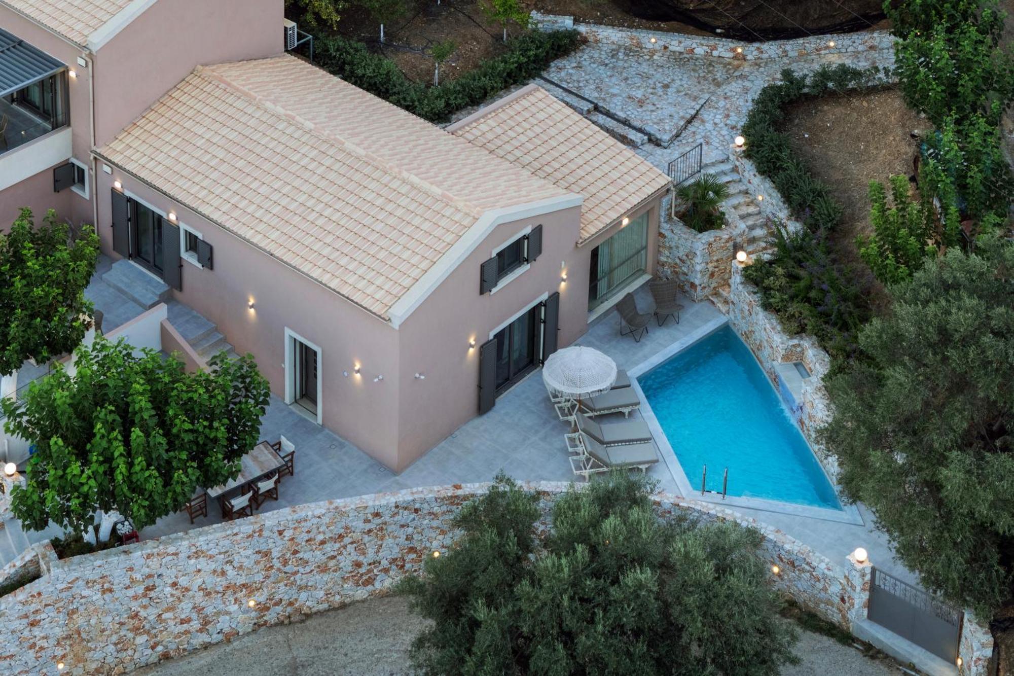 Alexandras's Mansion *