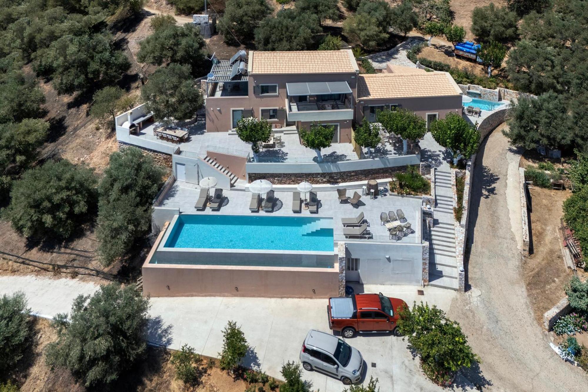 Alexandras's Mansion Villa