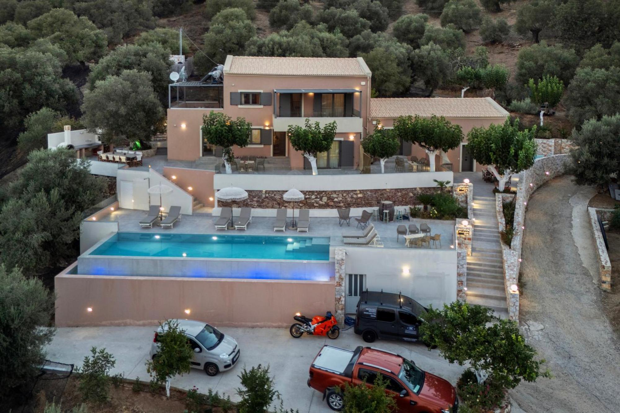 Alexandras's Mansion * Agia (Chania, Crete)